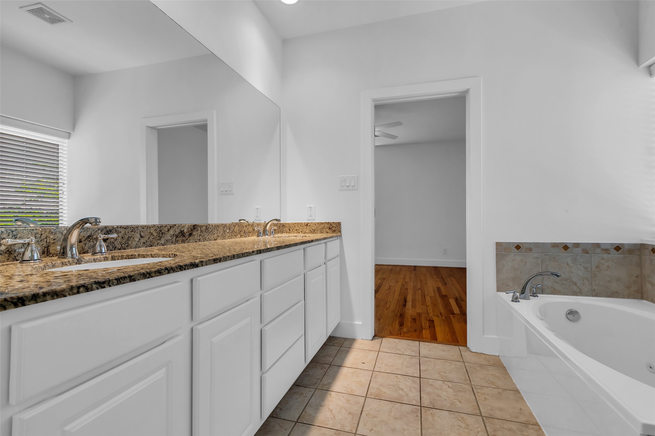 4509 Eigel Street B Property Photo 26
