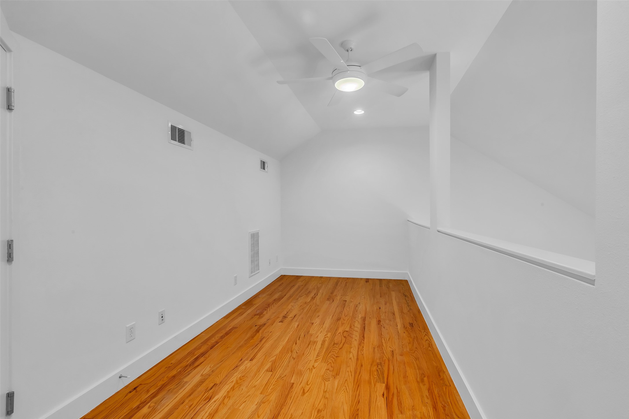 4509 Eigel Street B Property Photo 31