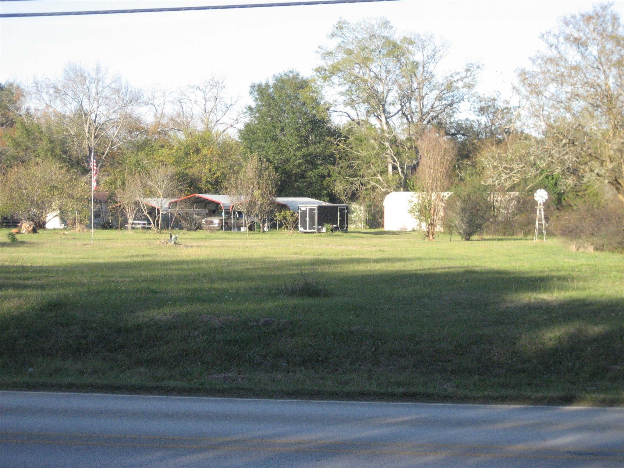 1216 E Goliad Avenue Property Photo 3