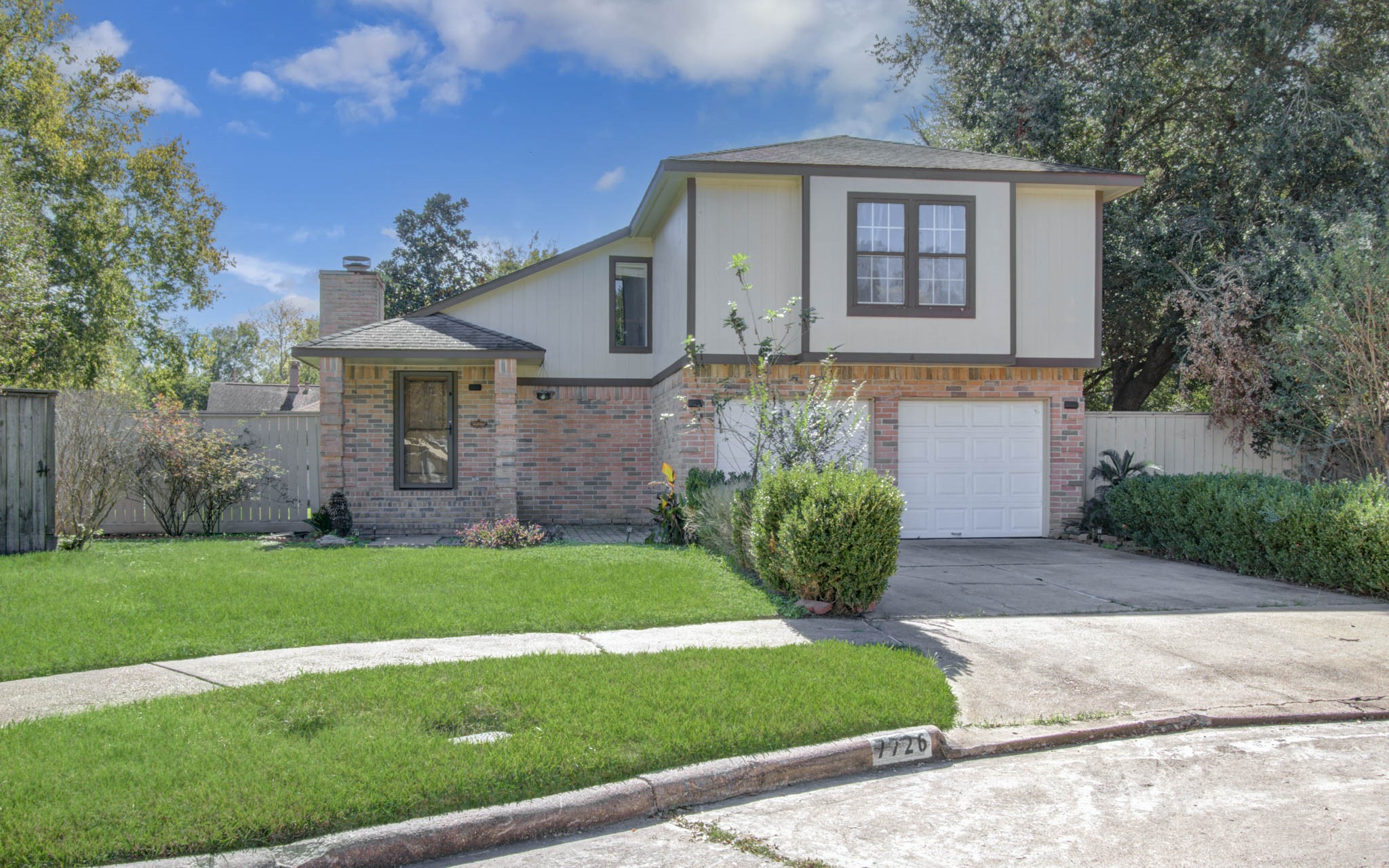 7726 Sorbete Drive Property Photo 1