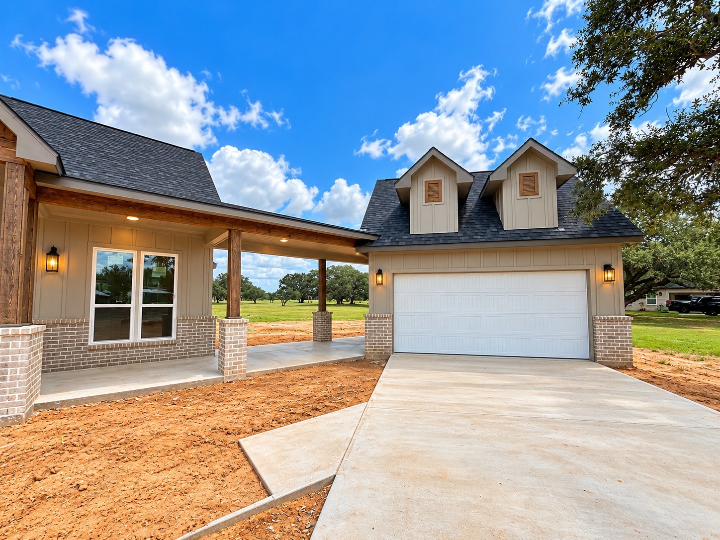 13 Center Tree Drive Property Photo 2