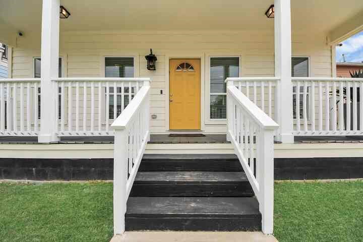 3308 Castor Street Property Photo 42