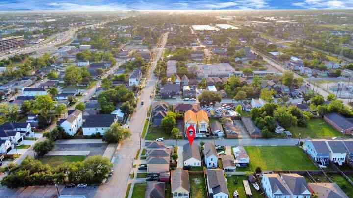 3308 Castor Street Property Photo 47