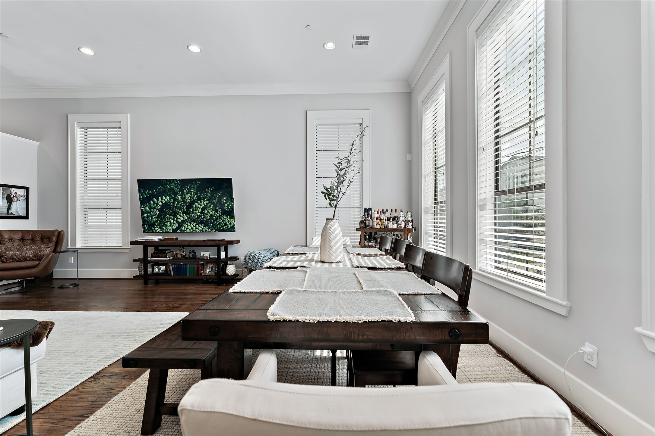 1504 Knox Street Property Photo 8