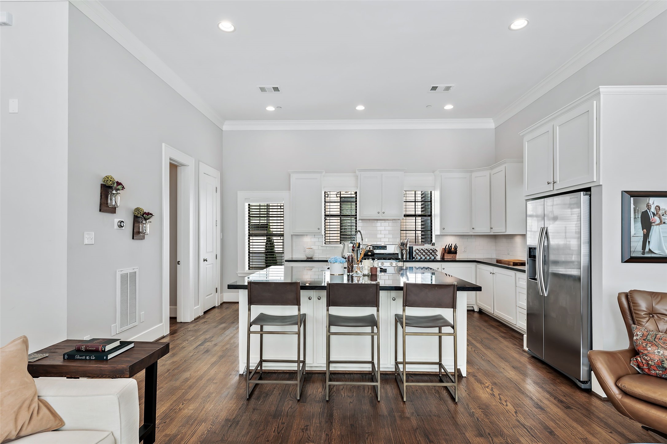 1504 Knox Street Property Photo 9