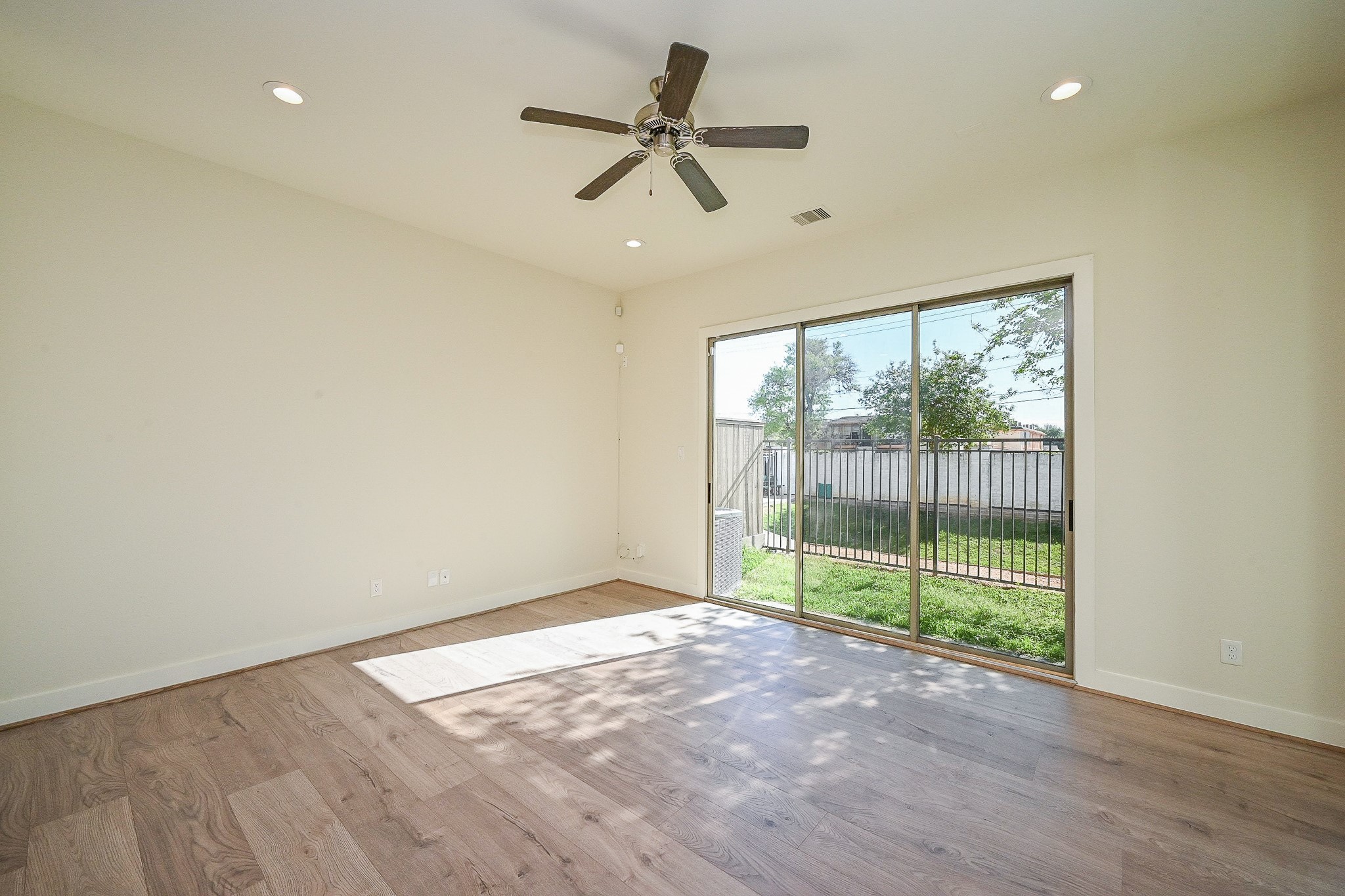 1106 Fuschia Road Property Photo 3