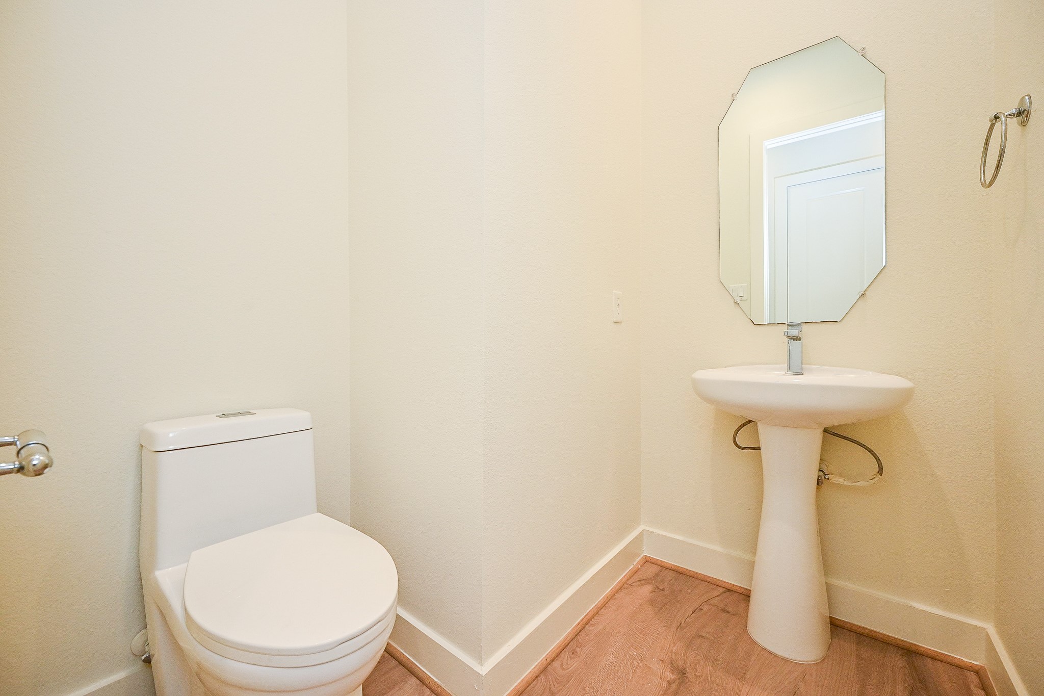 1106 Fuschia Road Property Photo 26