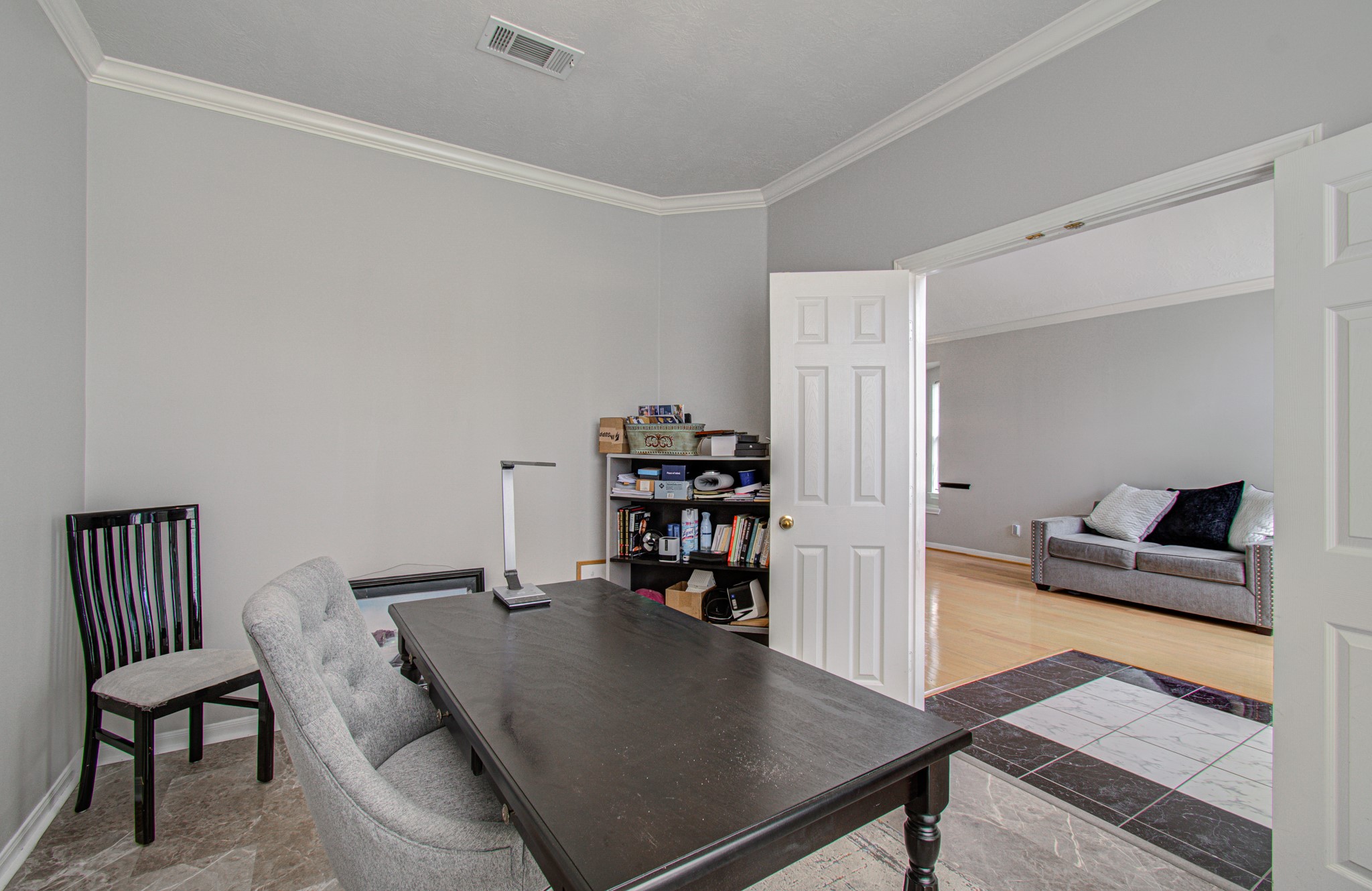 3043 W Hampton Drive Property Photo 13