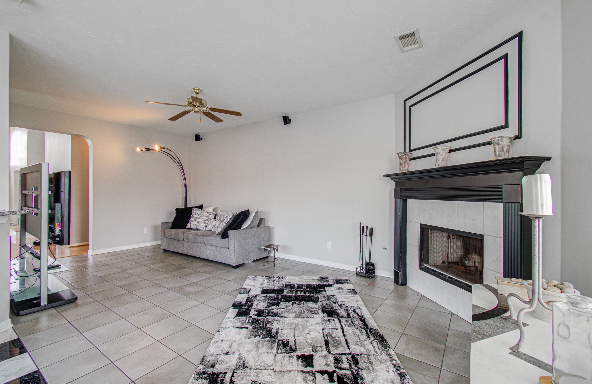 3043 W Hampton Drive Property Photo 21
