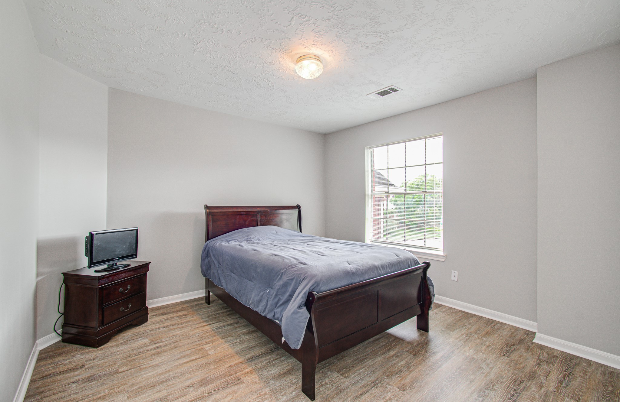3043 W Hampton Drive Property Photo 35