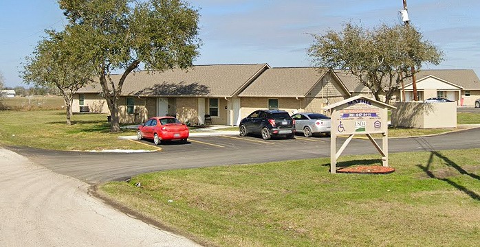 500 W Freeman Street Property Photo 2
