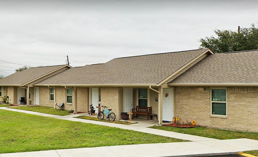 500 W Freeman Street Property Photo 5