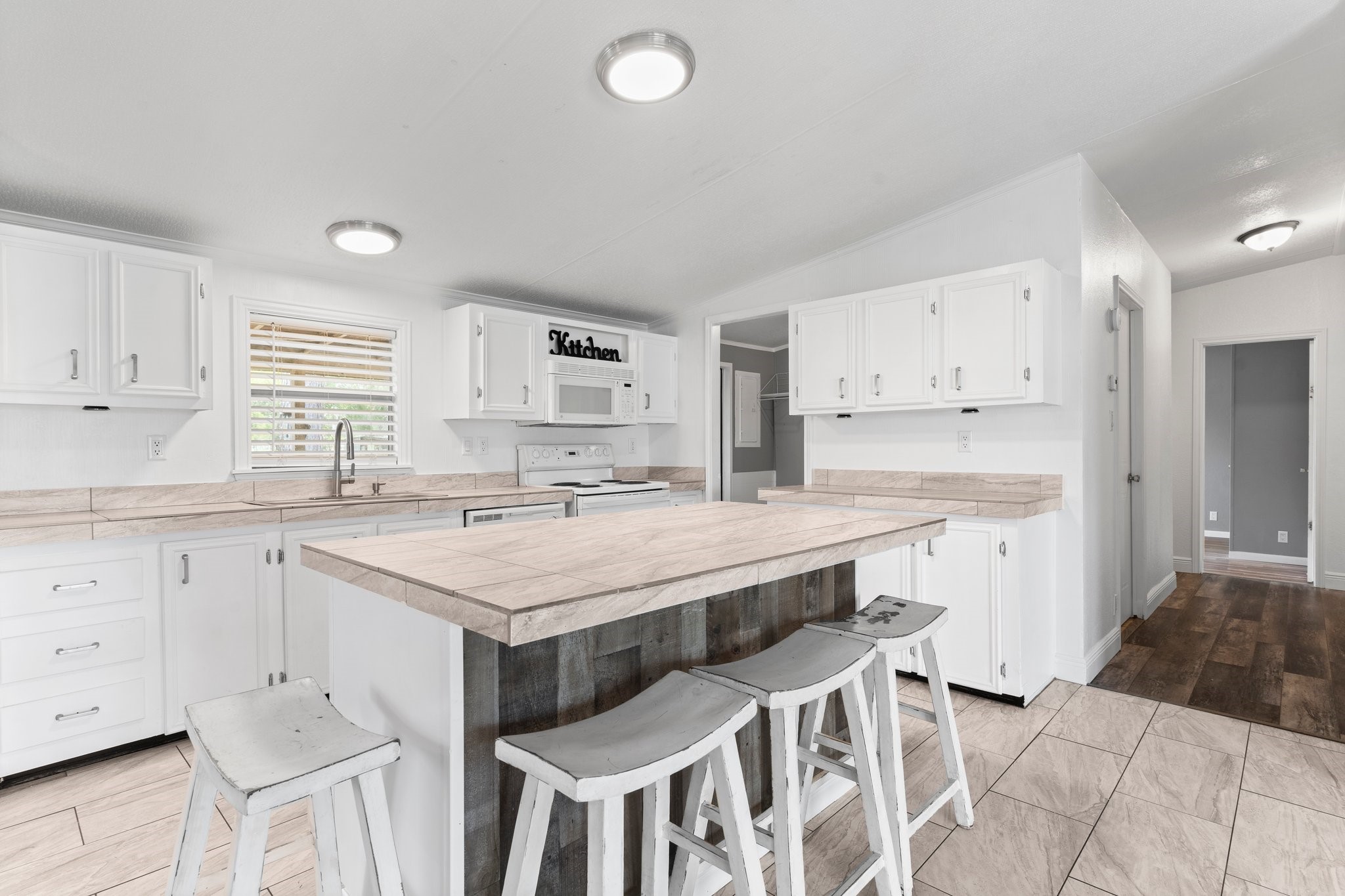 10 Cogans Grove Property Photo 11