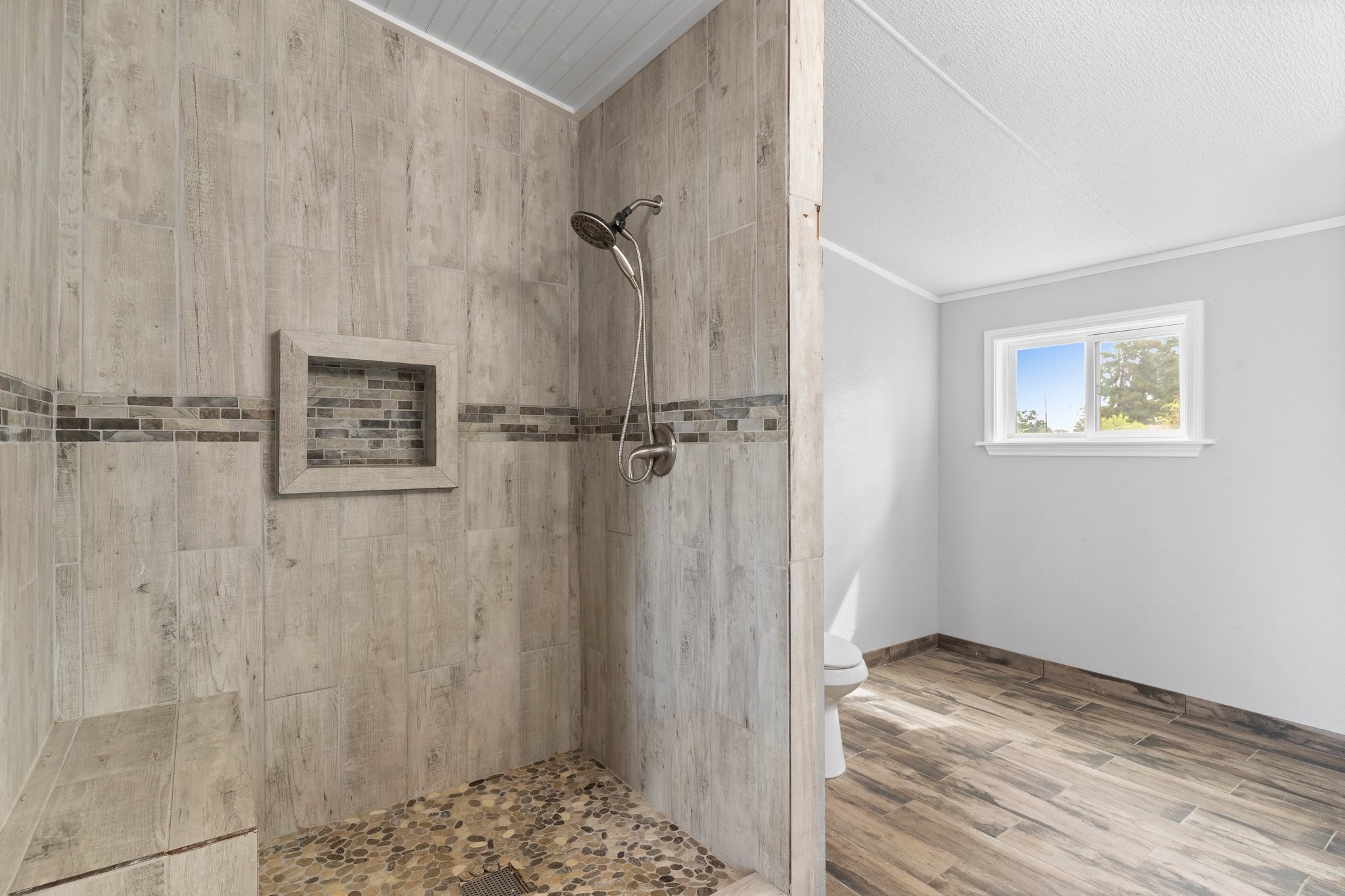 10 Cogans Grove Property Photo 16