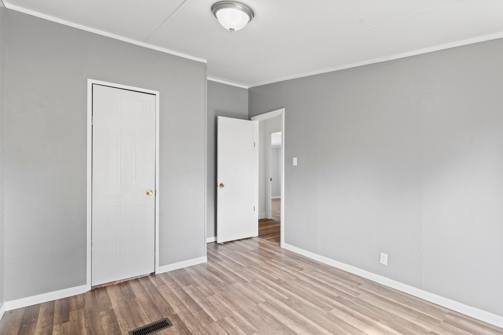 10 Cogans Grove Property Photo 18