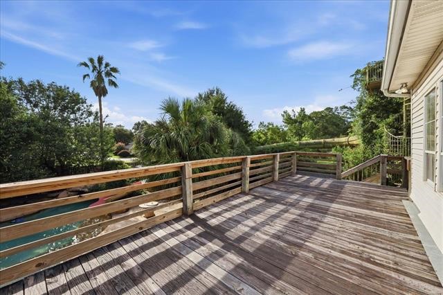 108 Wade Property Photo 37