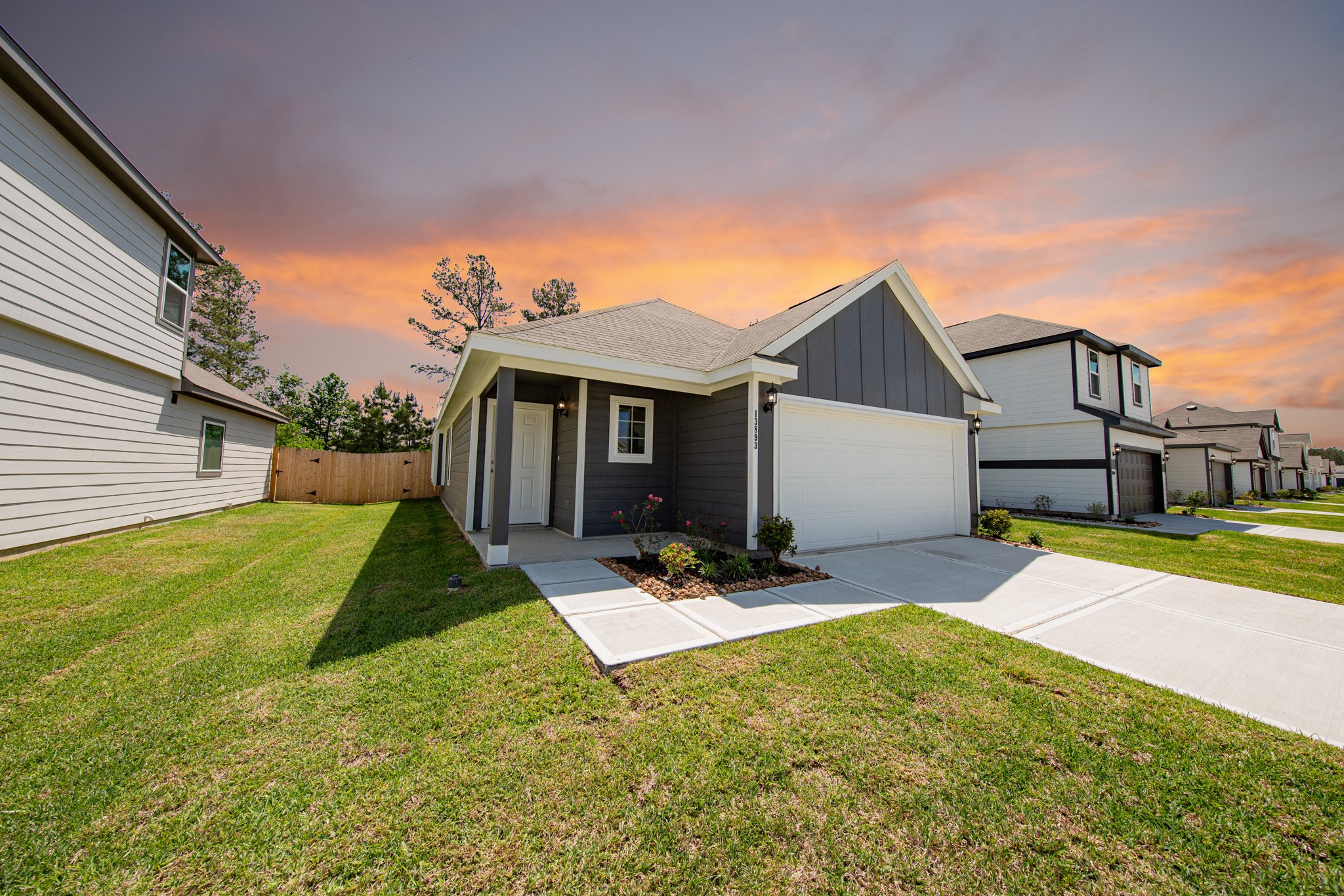 13893 Diamondback Drive Property Photo 2