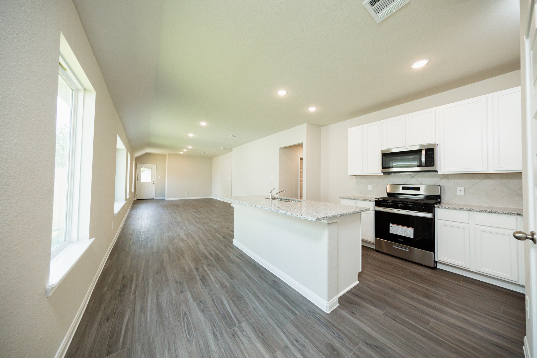 13893 Diamondback Drive Property Photo 3