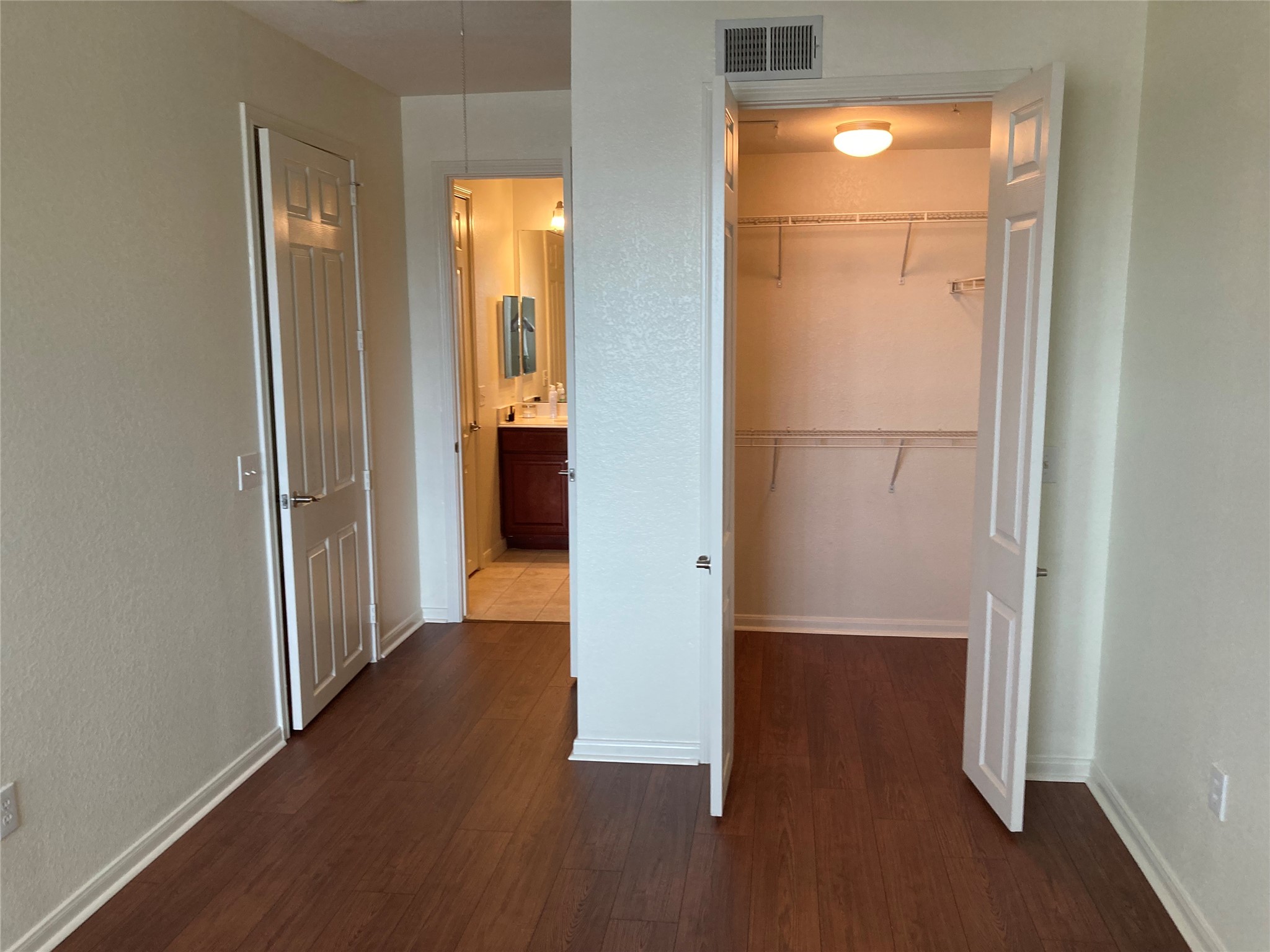 7575 Kirby Drive 2304 Property Photo 13