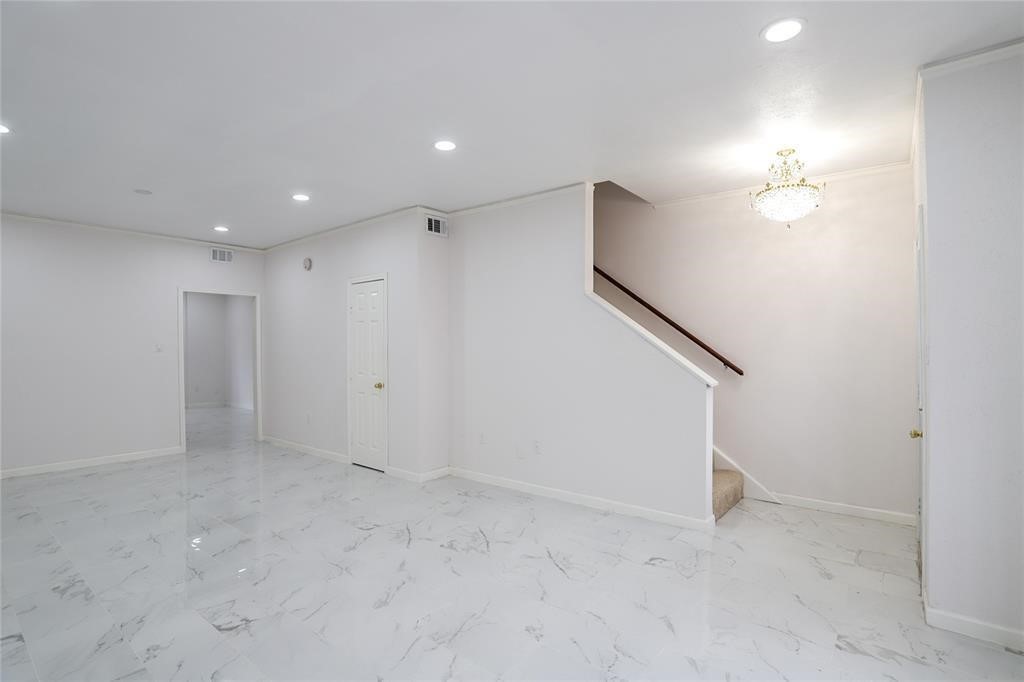 840 Threadneedle Street 181 Property Photo 7