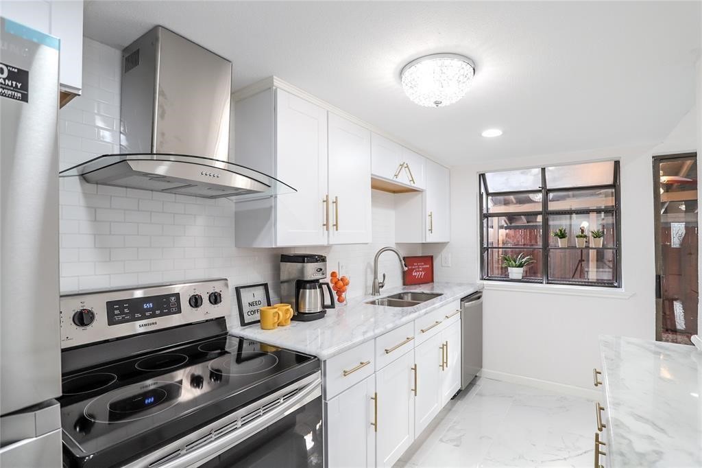 840 Threadneedle Street 181 Property Photo 10