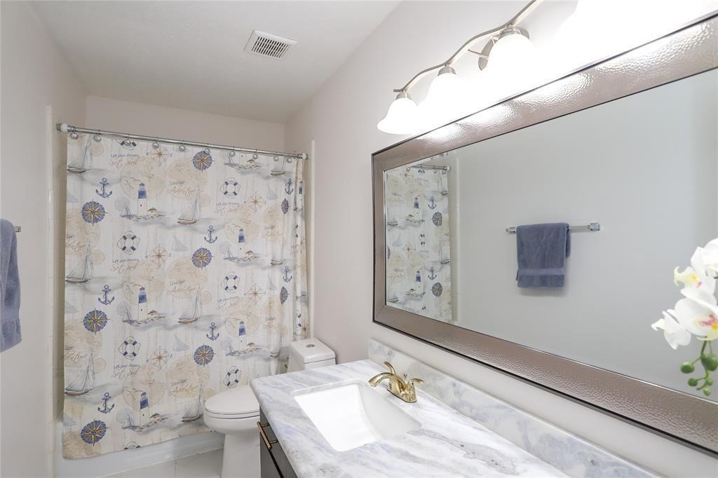 840 Threadneedle Street 181 Property Photo 17