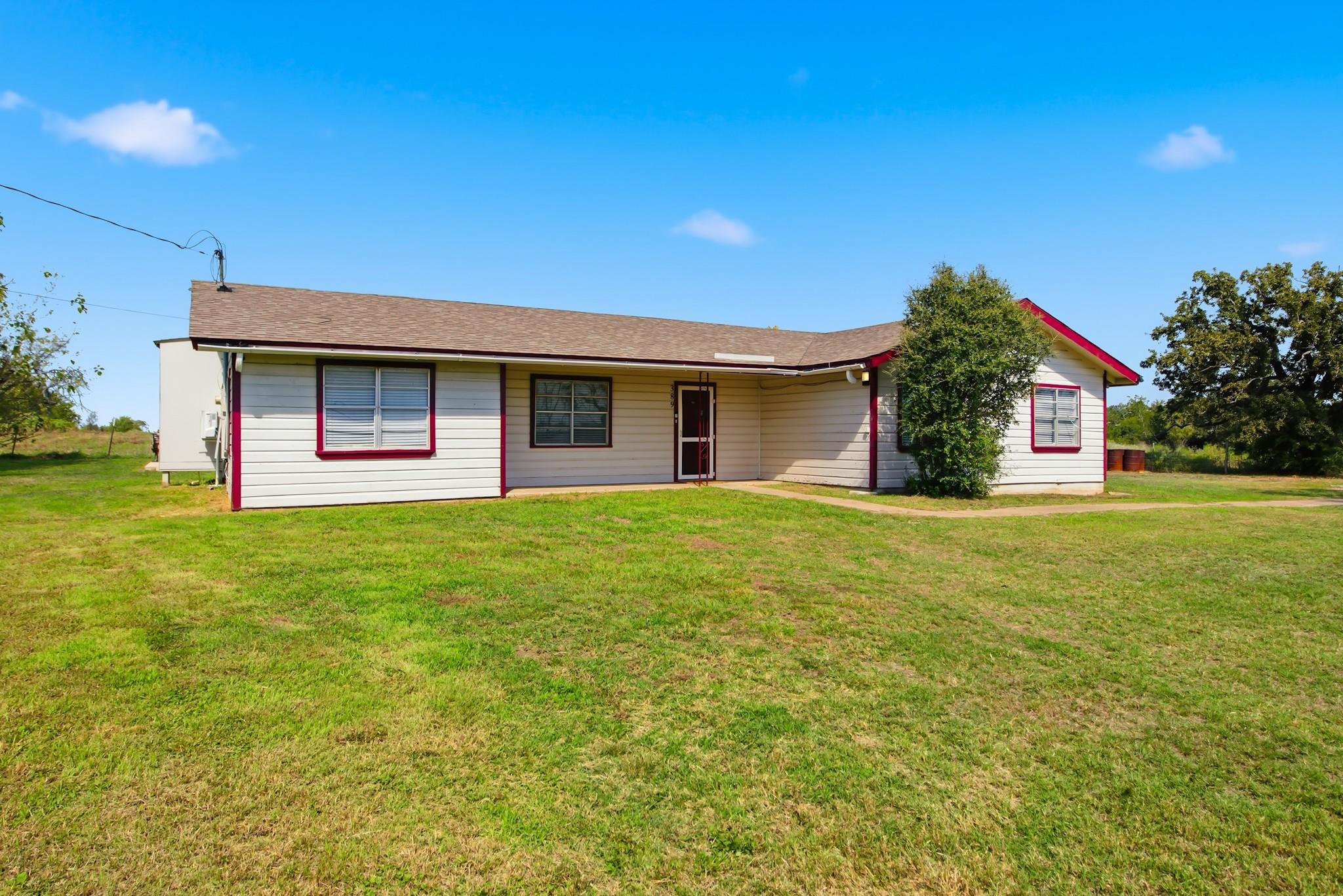389 Mulberry Property Photo 2