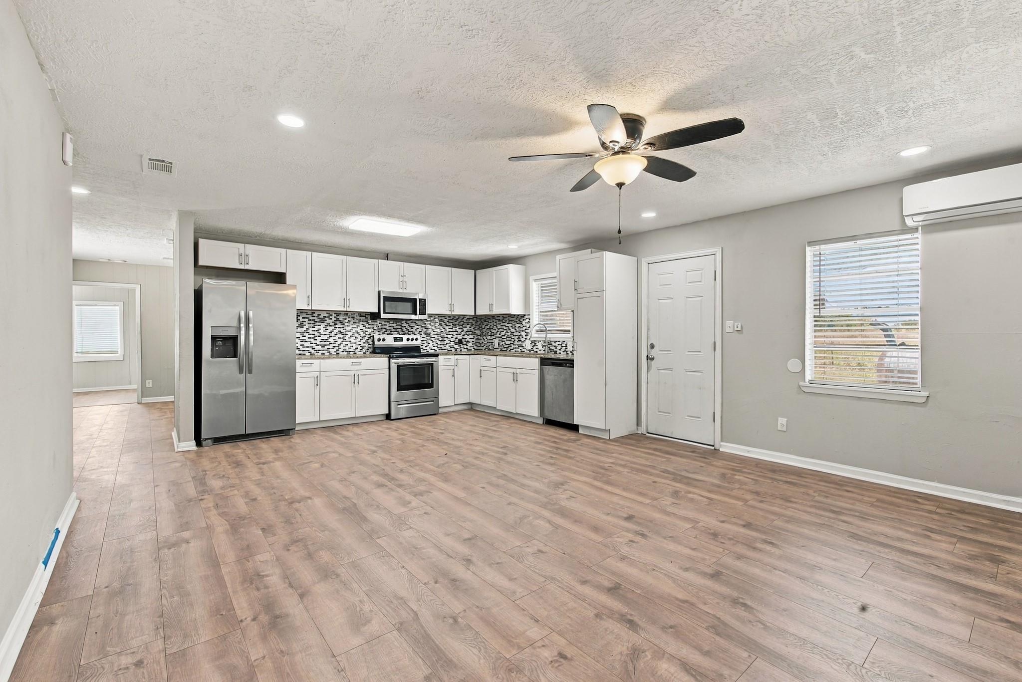 389 Mulberry Property Photo 4