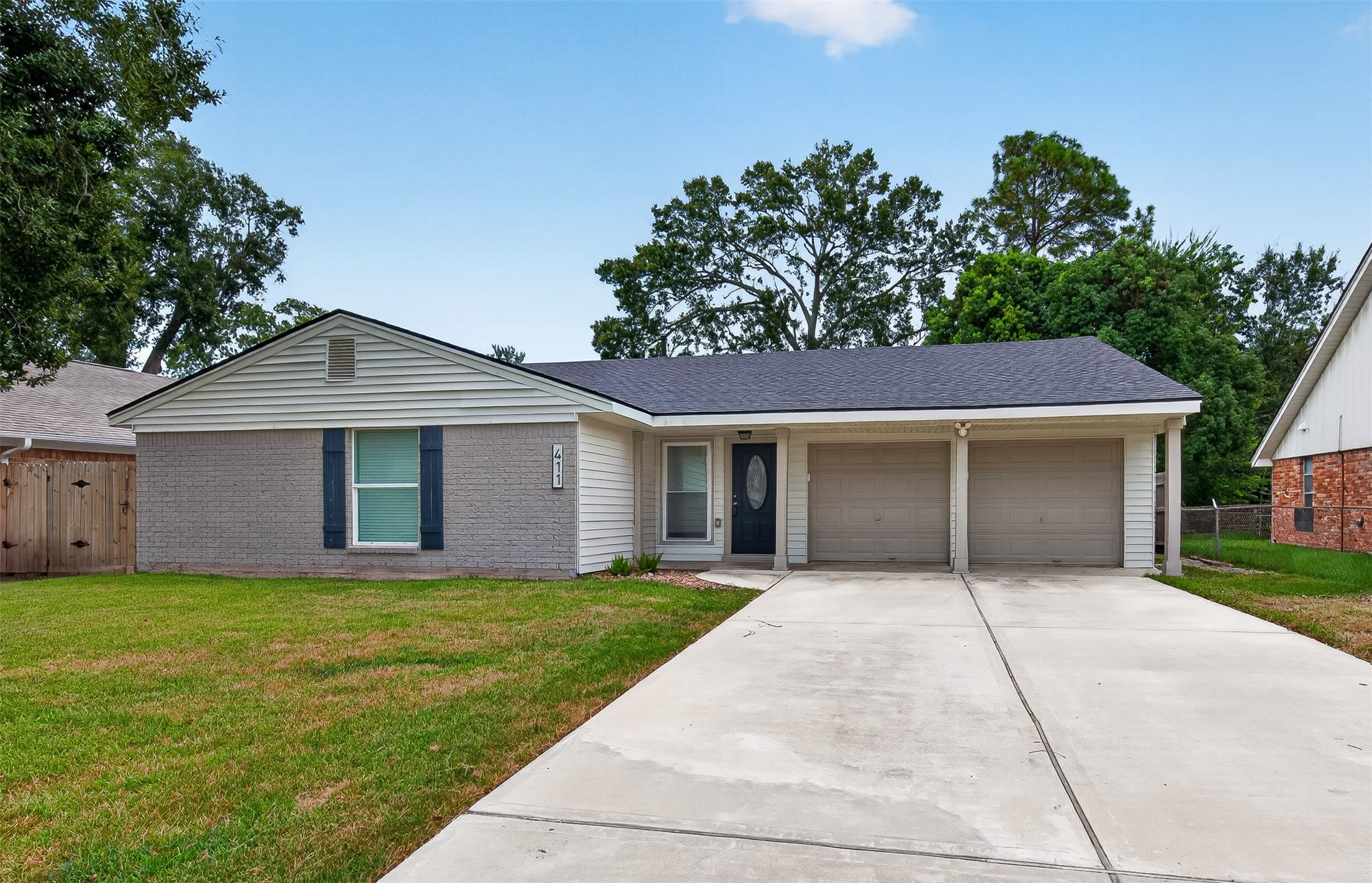 411 Cole Street Property Photo 1