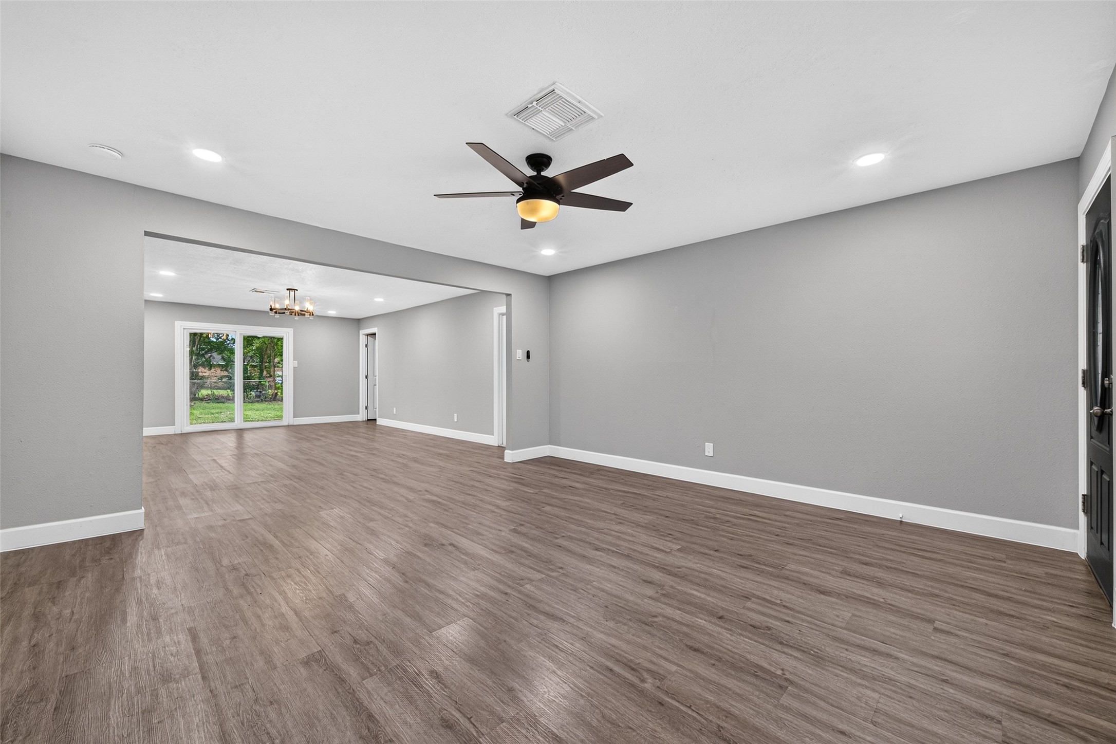 411 Cole Street Property Photo 2