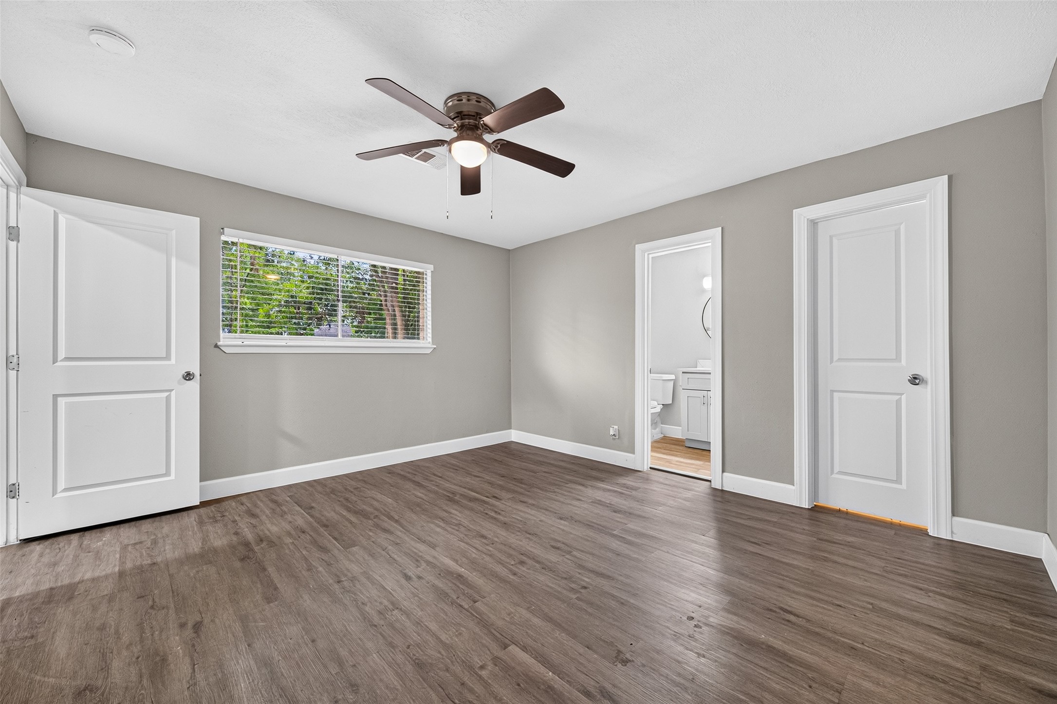 411 Cole Street Property Photo 18