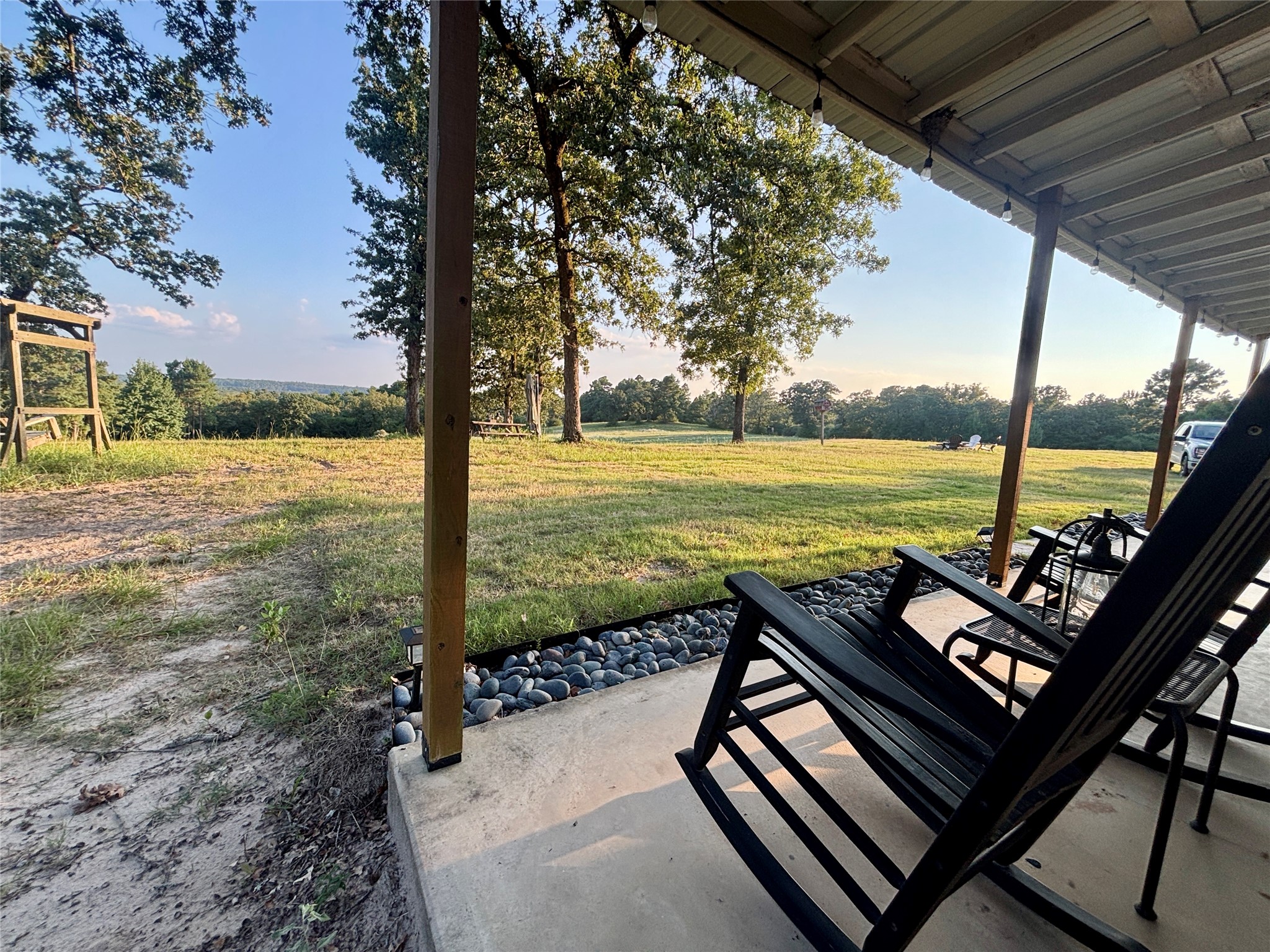 3458 Private Road 1425 Property Photo 5