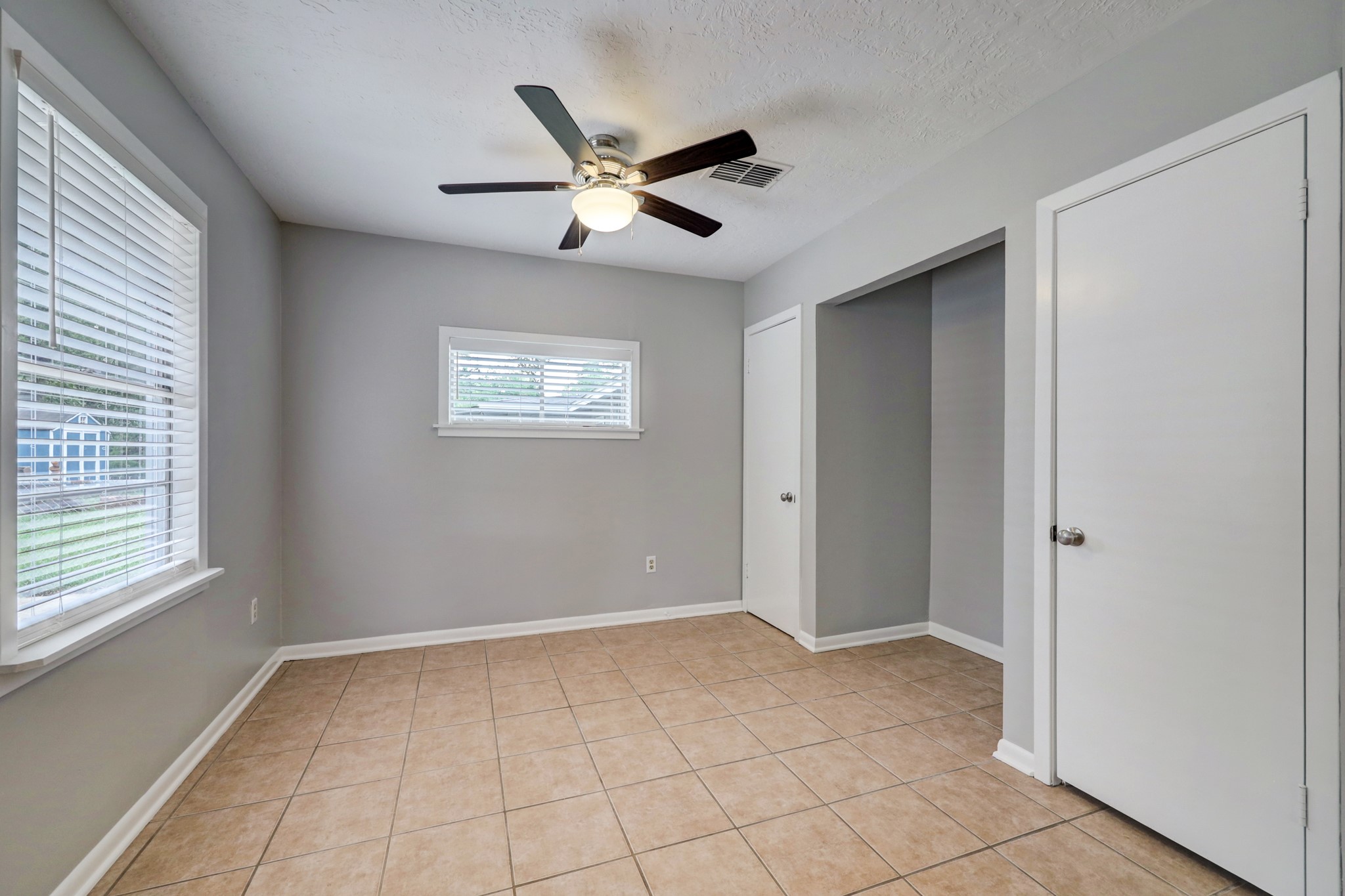 5013 Verdome Lane Property Photo 16