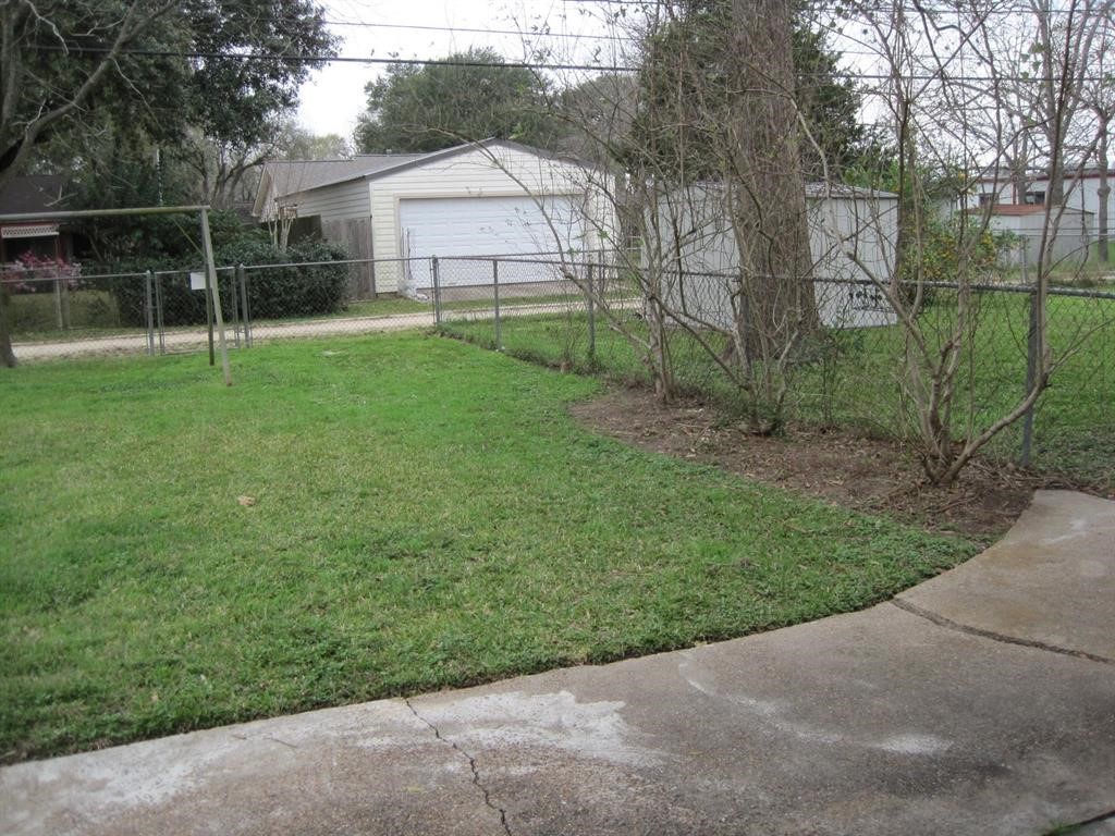 1124 Lawrence Street Property Photo 3