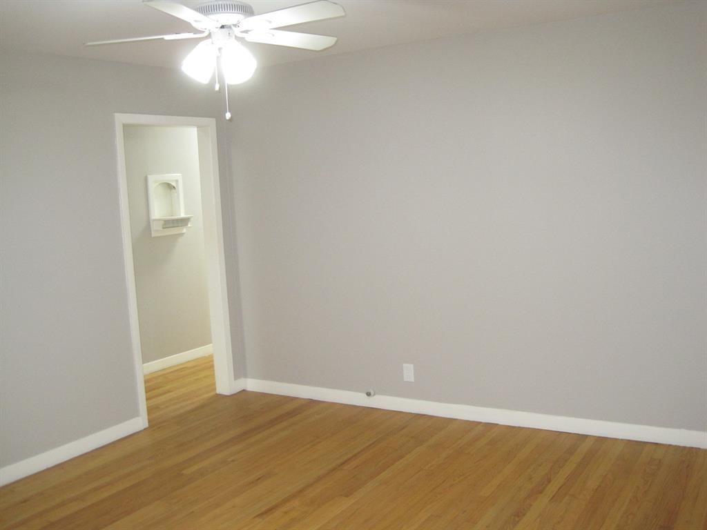 1124 Lawrence Street Property Photo 4