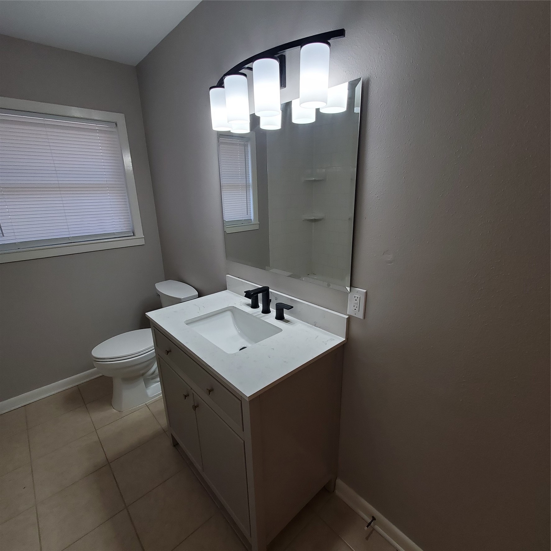 1124 Lawrence Street Property Photo 9