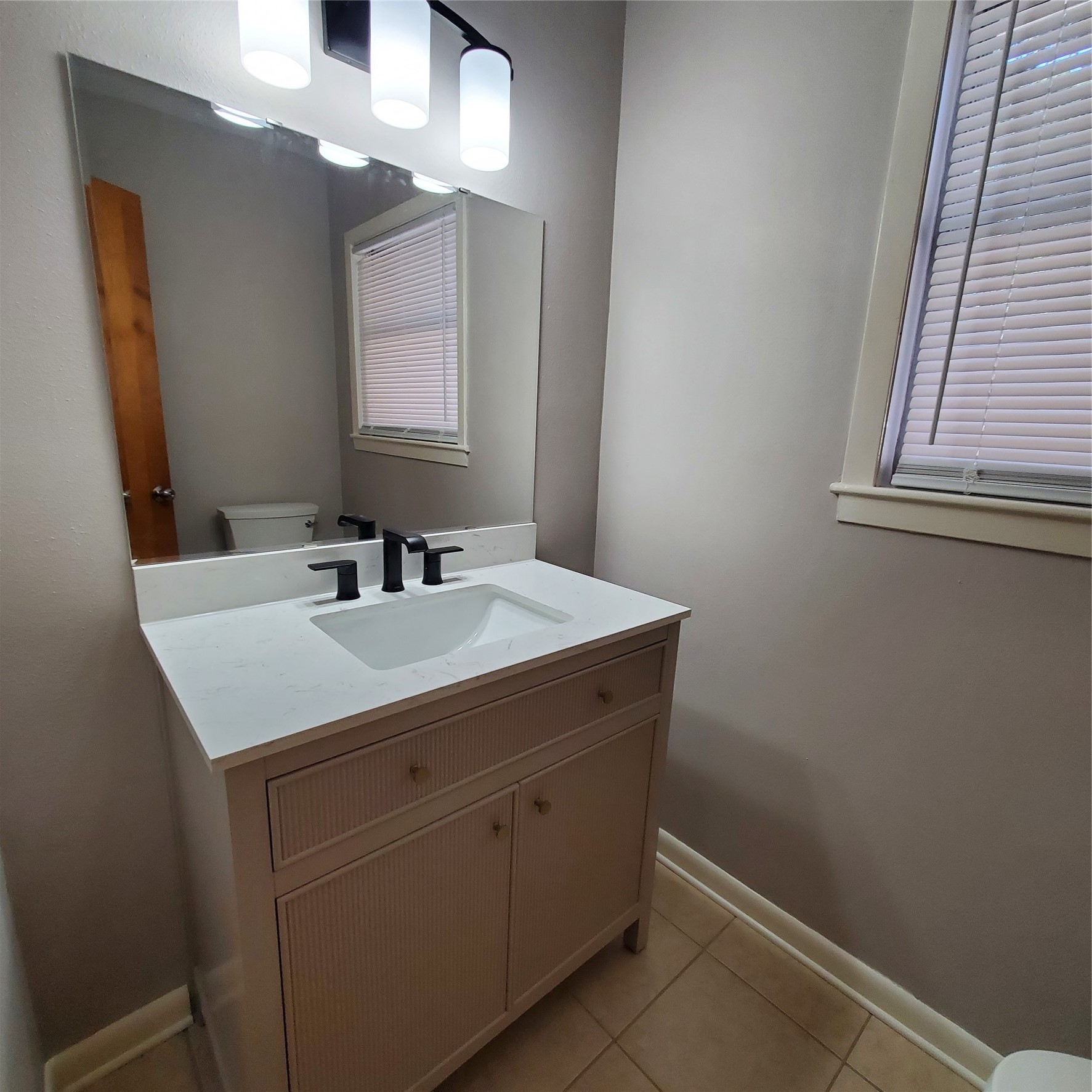 1124 Lawrence Street Property Photo 20
