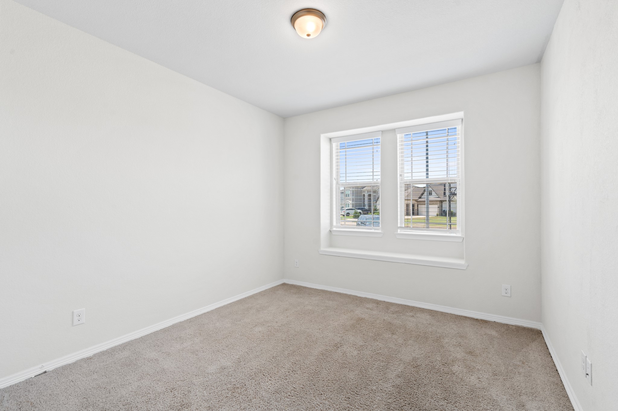 1854 Mamie Springs Court Property Photo 4
