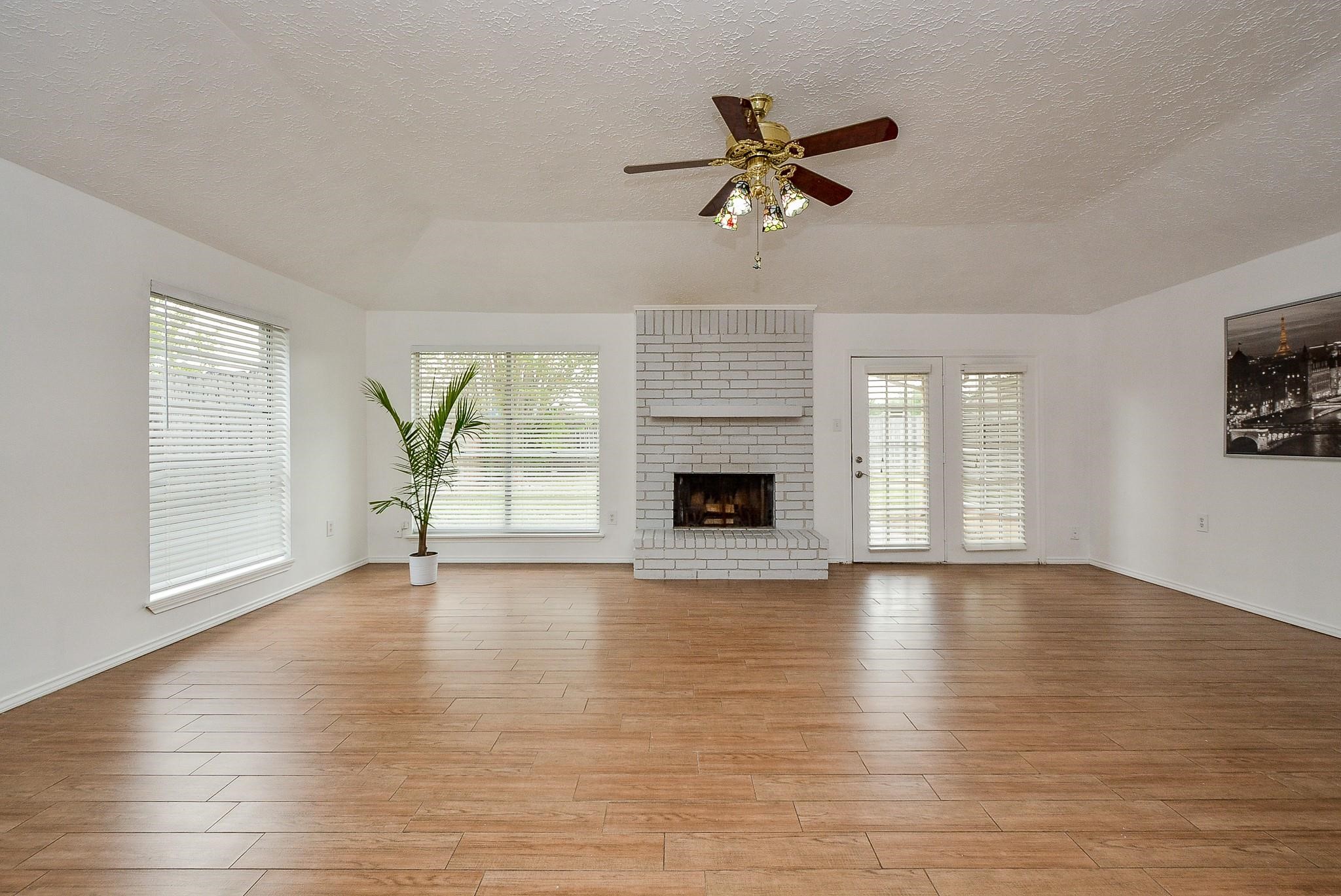 3315 Honey Creek Drive Property Photo 3