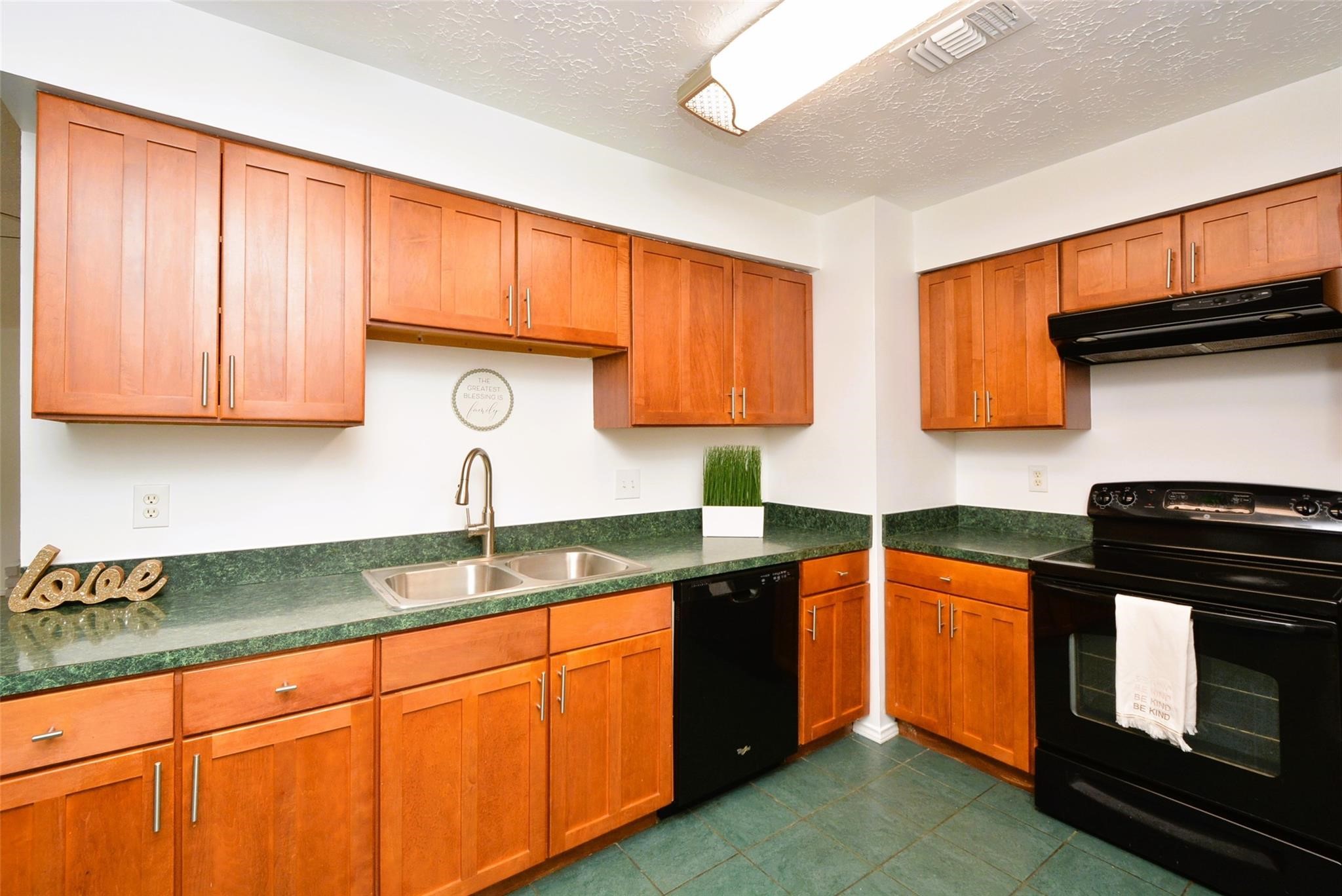 3315 Honey Creek Drive Property Photo 25