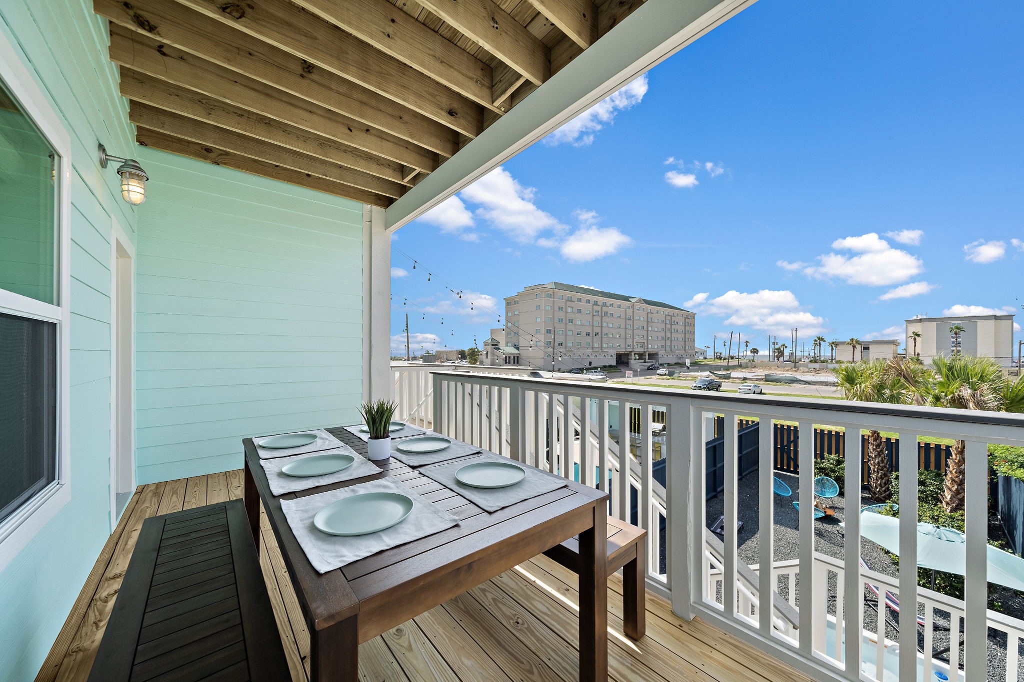 2307 Bernardo De Galvez Avenue Property Photo 13