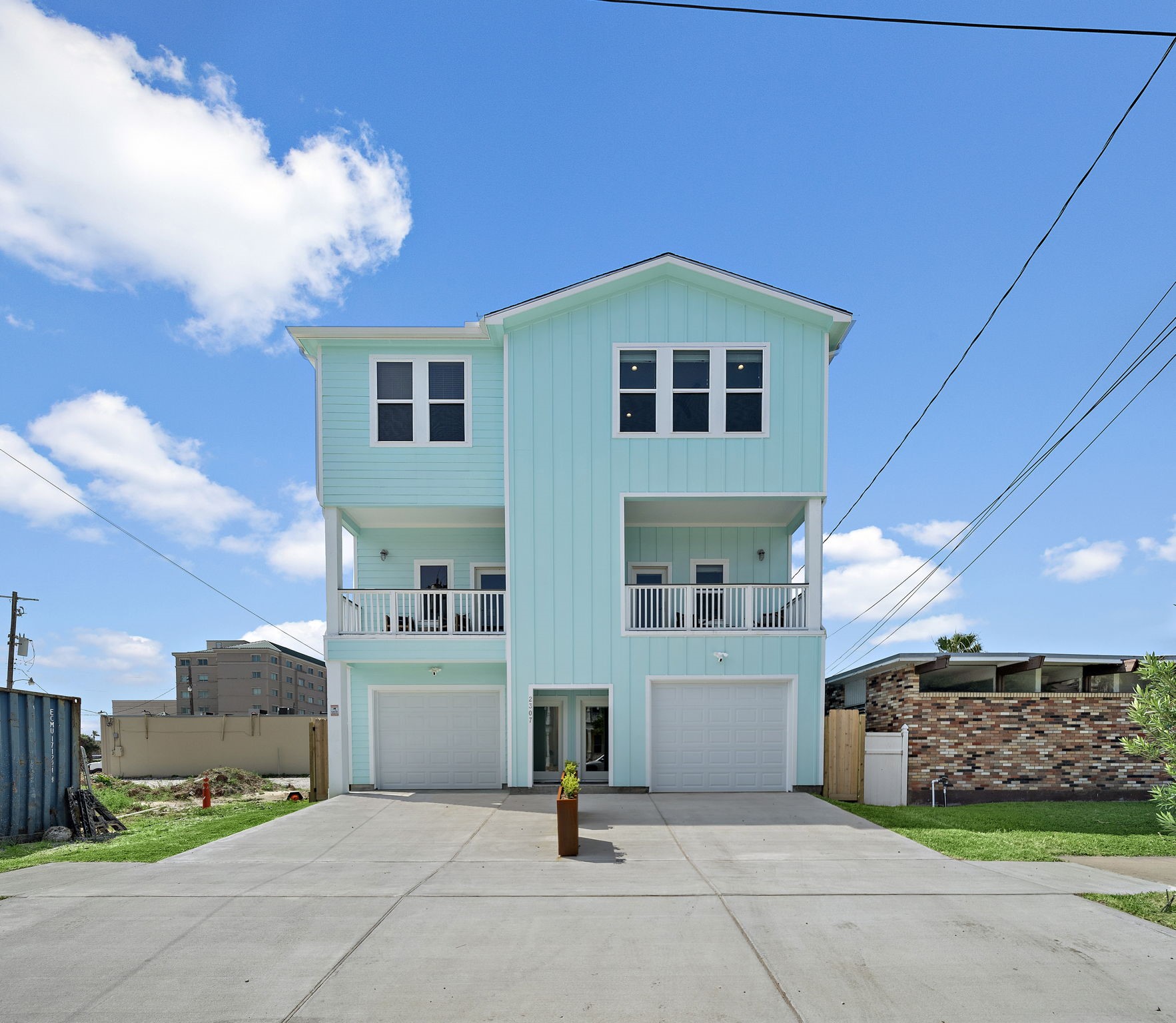 2307 Bernardo De Galvez Avenue Property Photo 29