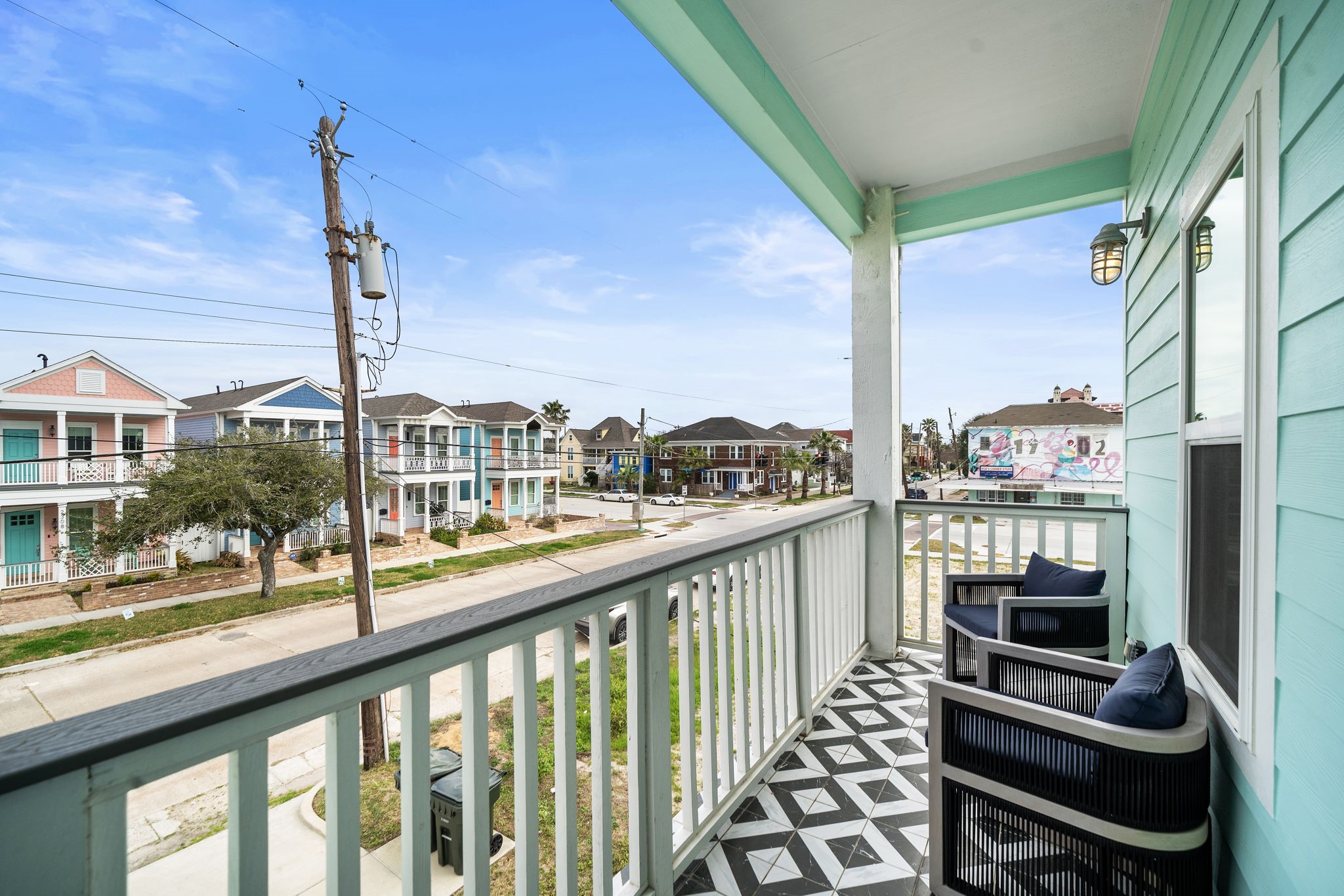 2307 Bernardo De Galvez Avenue Property Photo 35