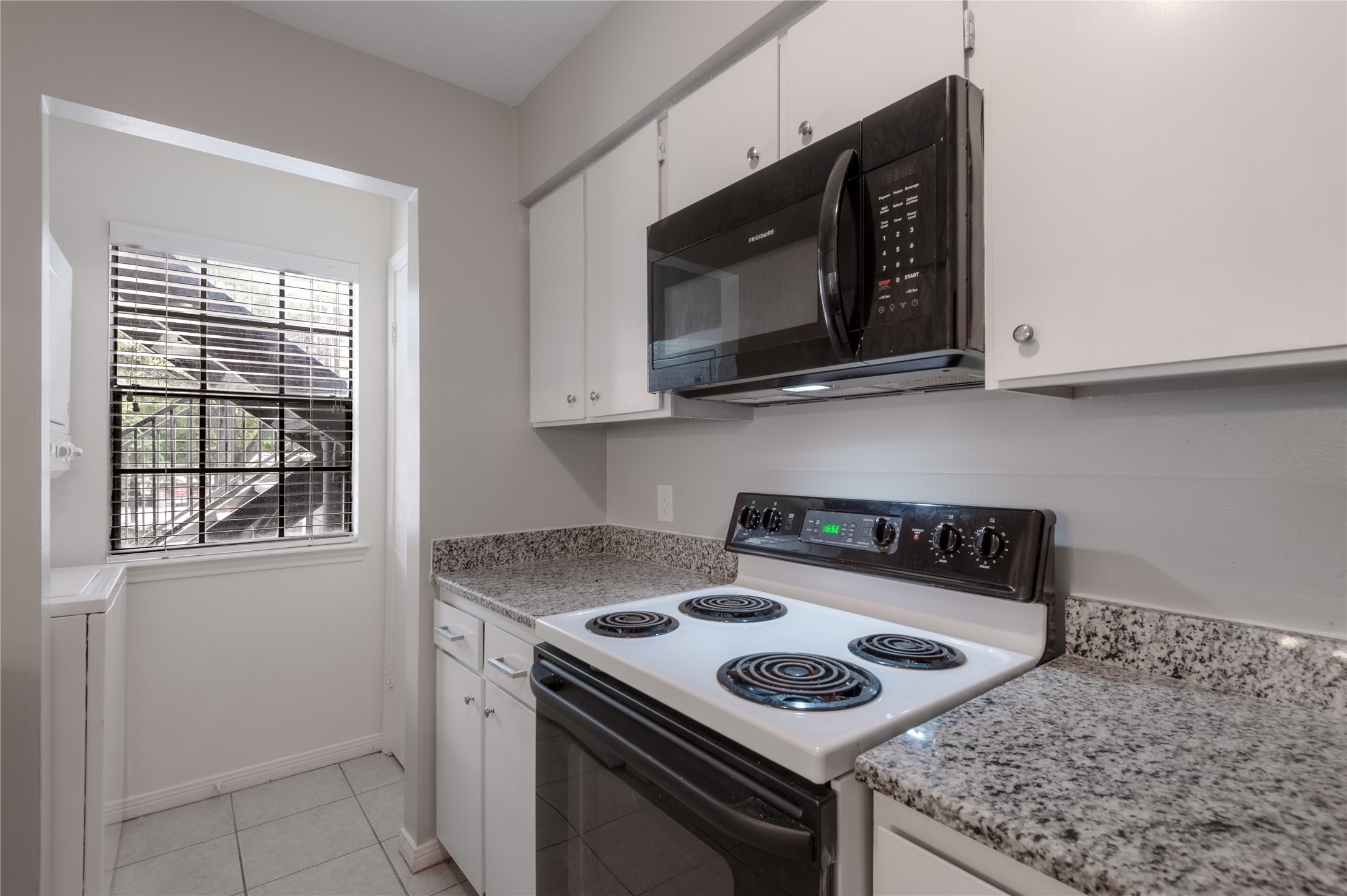 2401 Sycamore Avenue C2 Property Photo 13