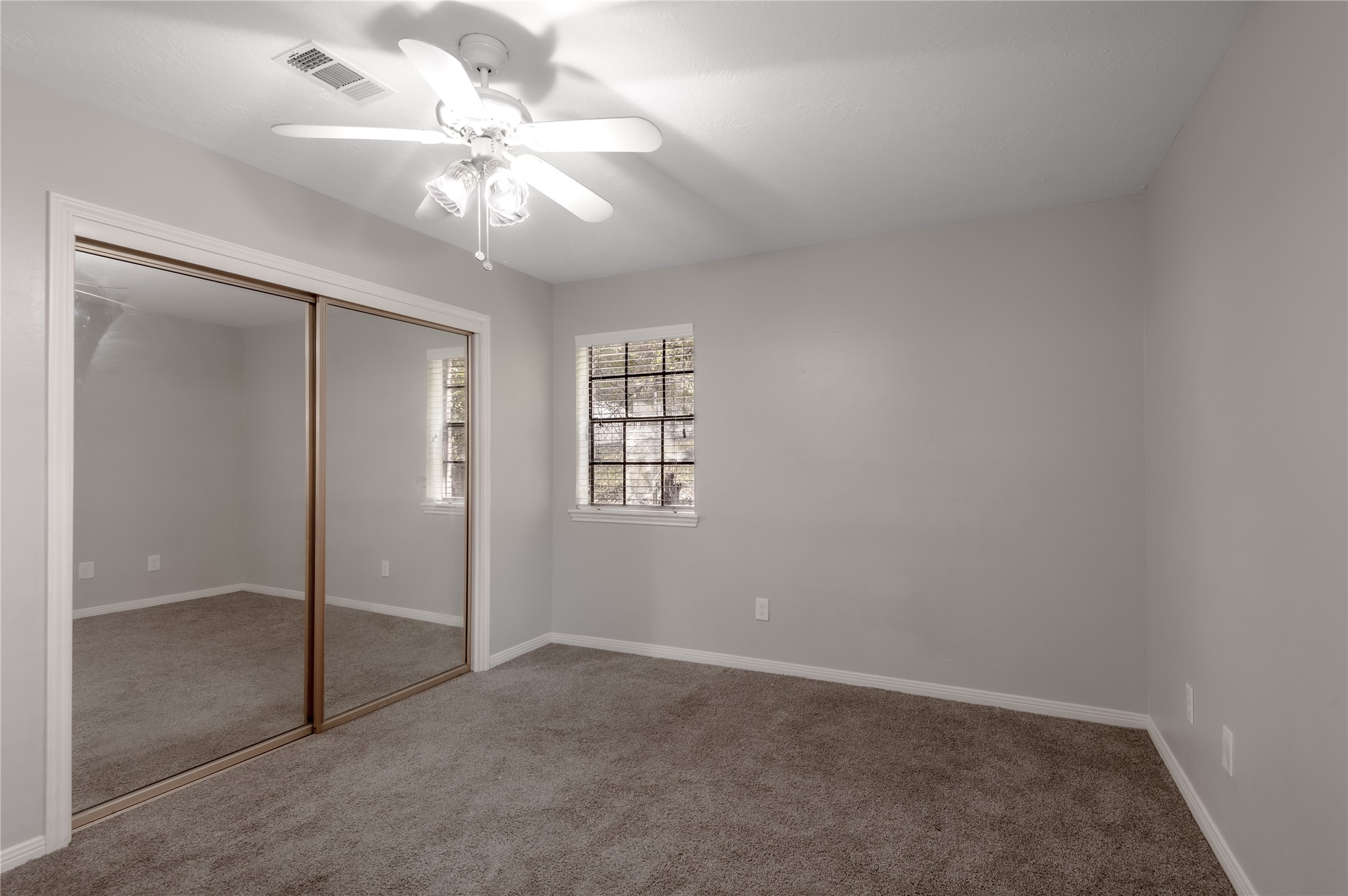 2401 Sycamore Avenue C2 Property Photo 17