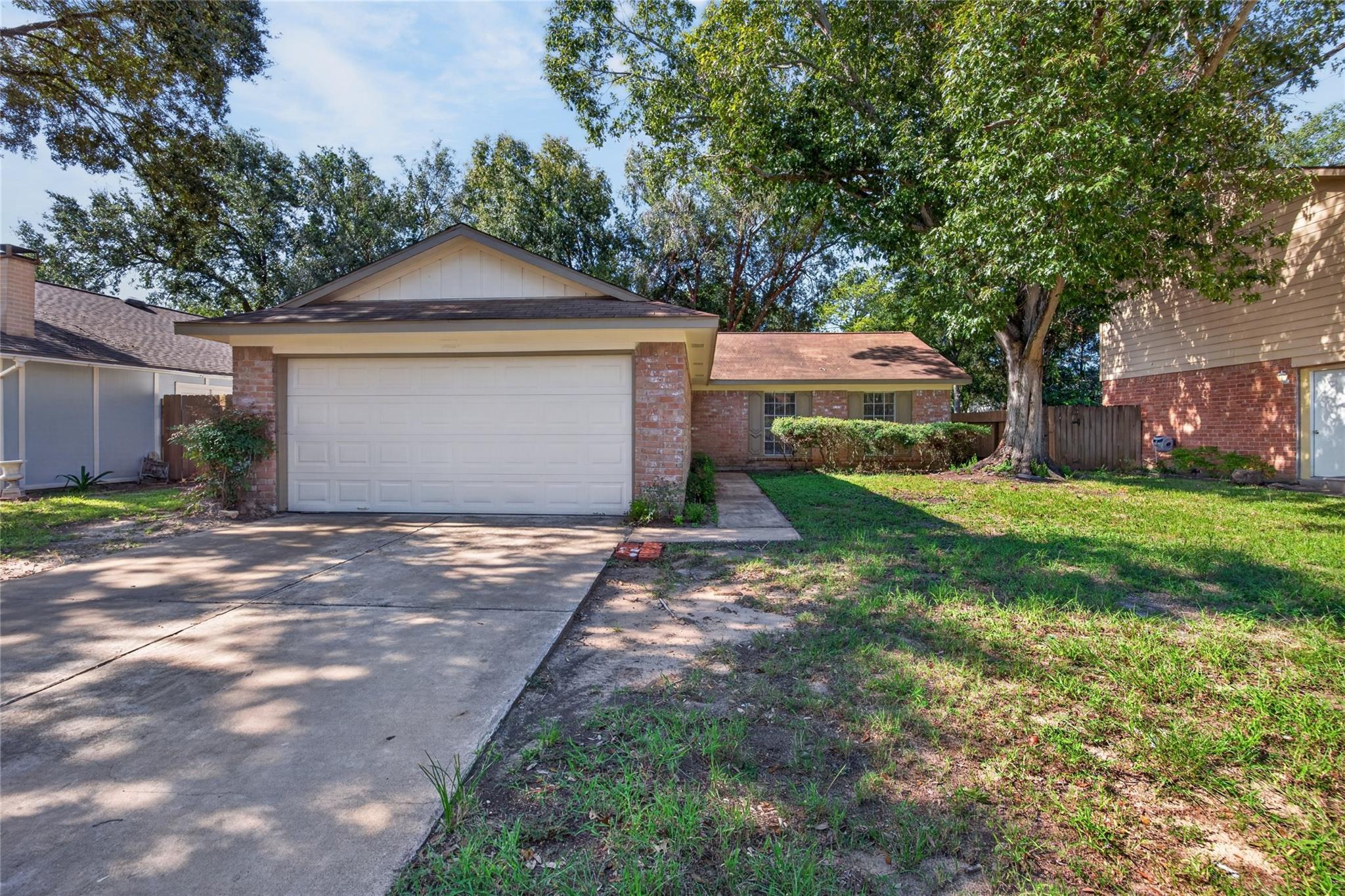 1006 Grand Junction Drive Property Photo 1