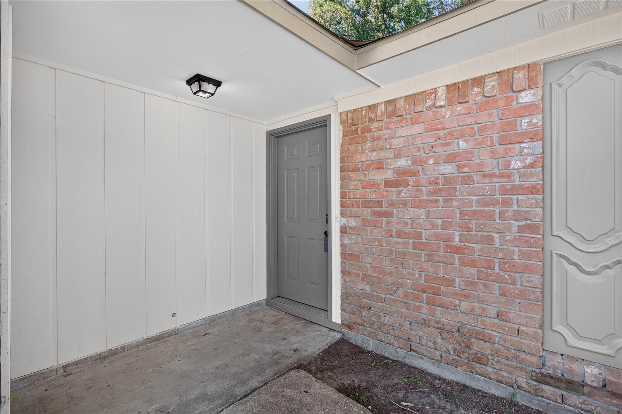 1006 Grand Junction Drive Property Photo 2