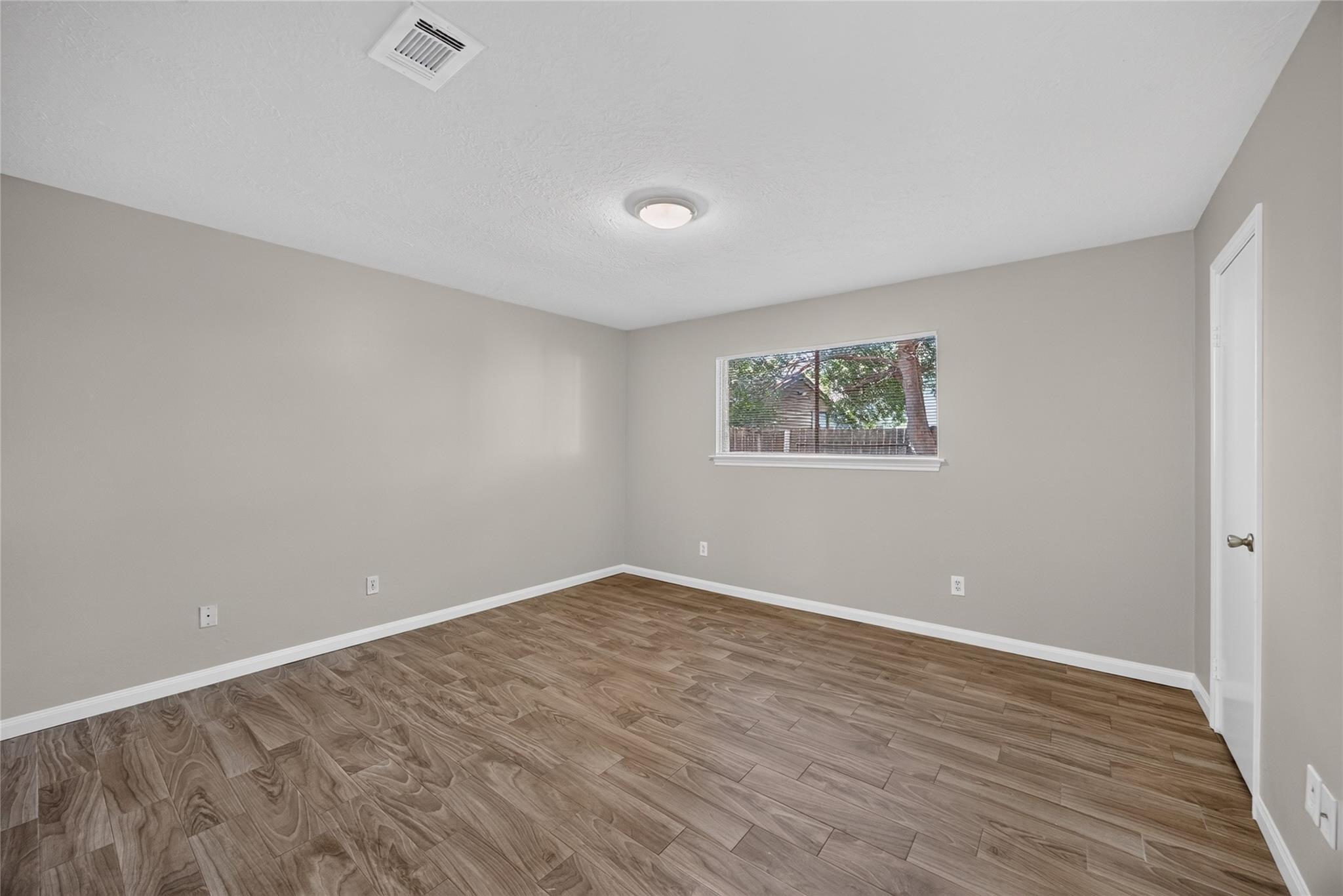 1006 Grand Junction Drive Property Photo 10