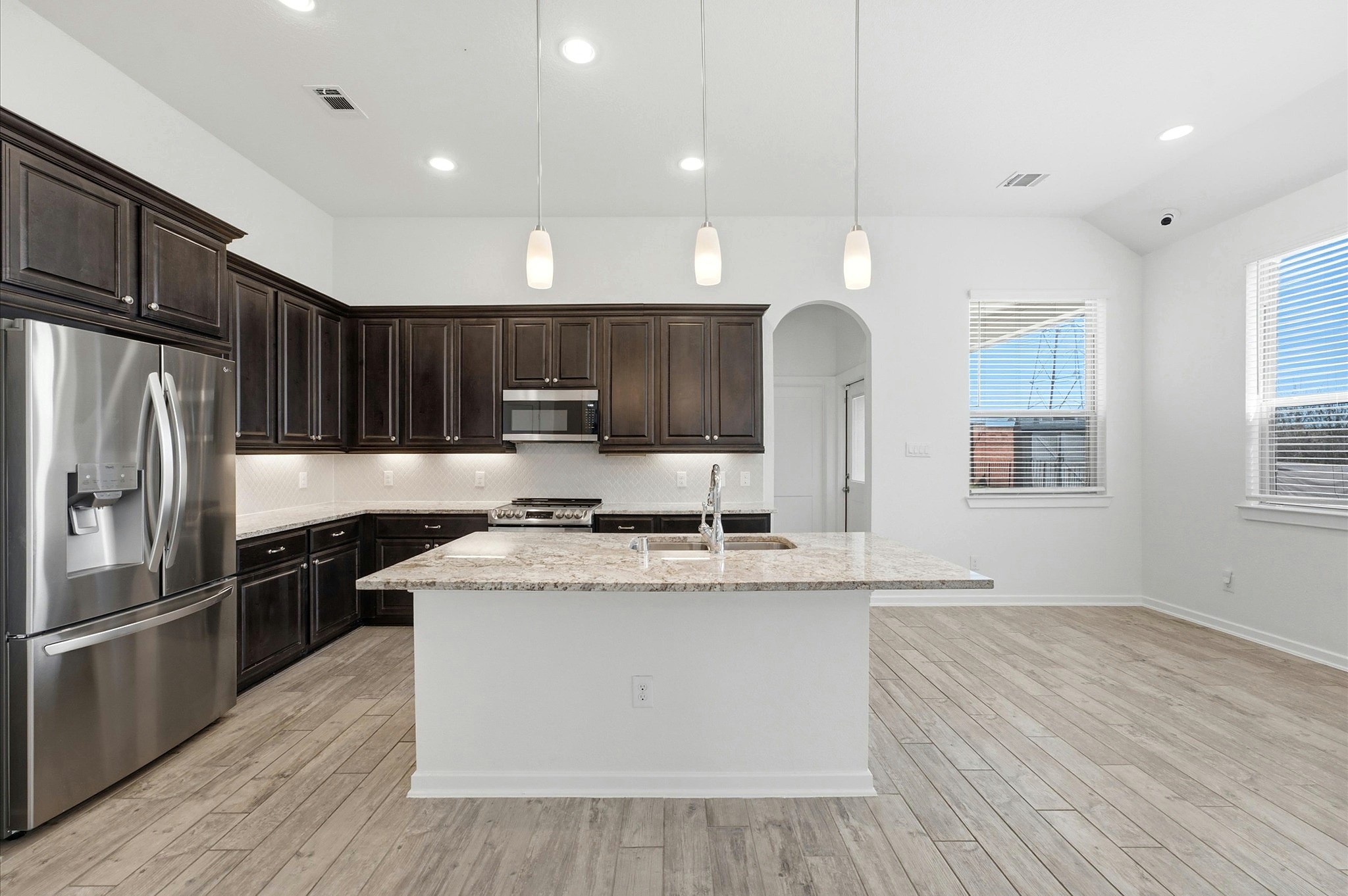 24742 Levante Drive Property Photo 15