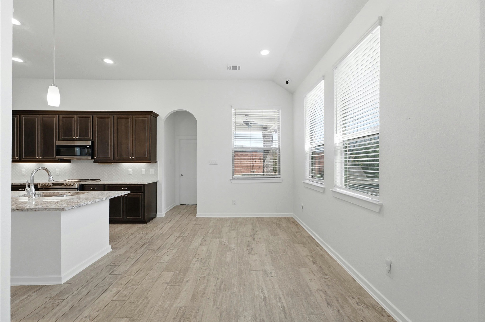 24742 Levante Drive Property Photo 17